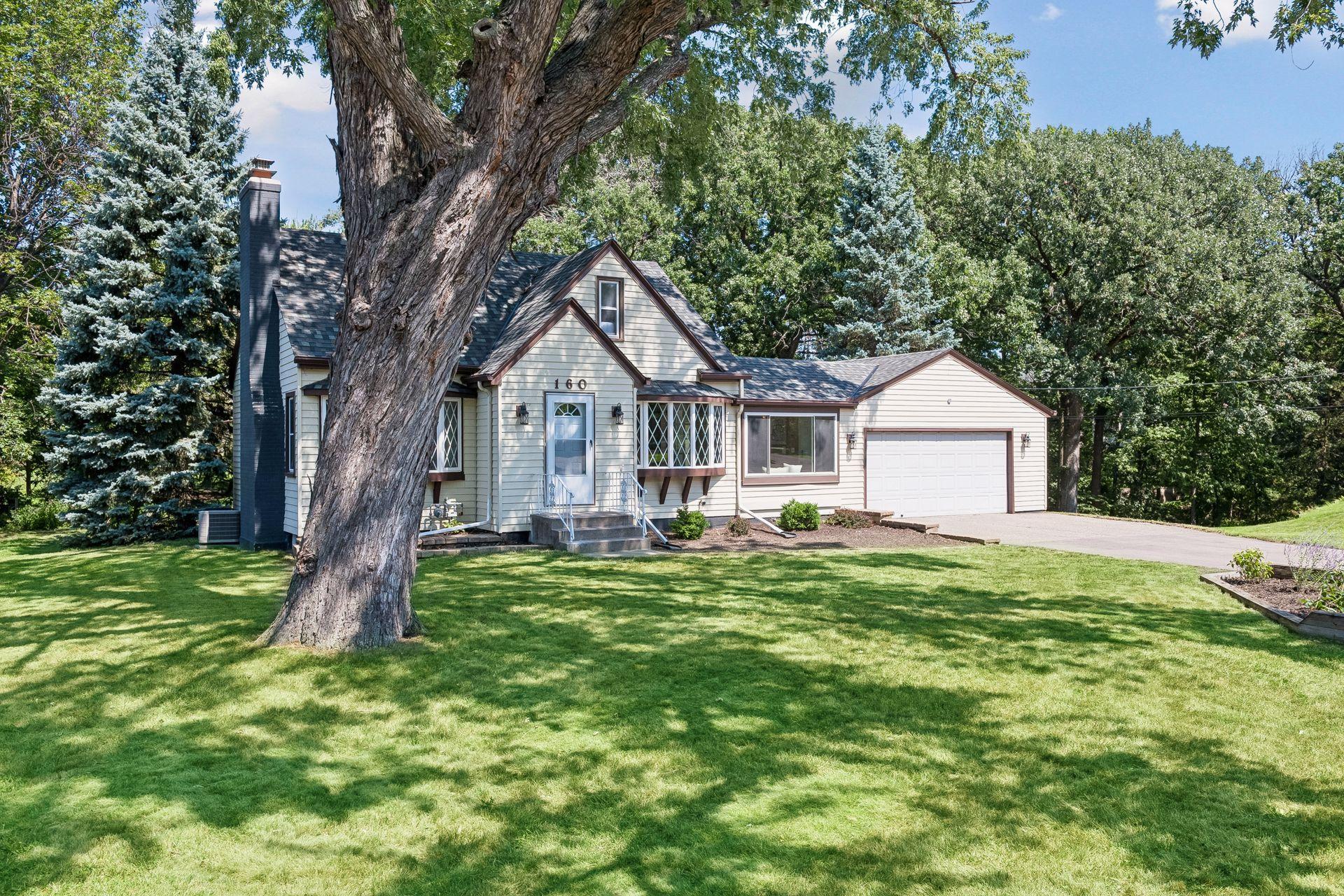 3rd image of 160 Mission Ln, Minneapolis, MN 55420 | MLS# 7128832