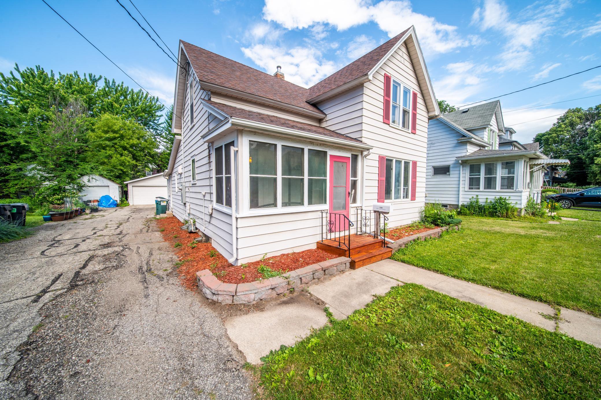 1st image of 125 8th Ave Se, Rochester, MN 55904 | MLS# 7128835