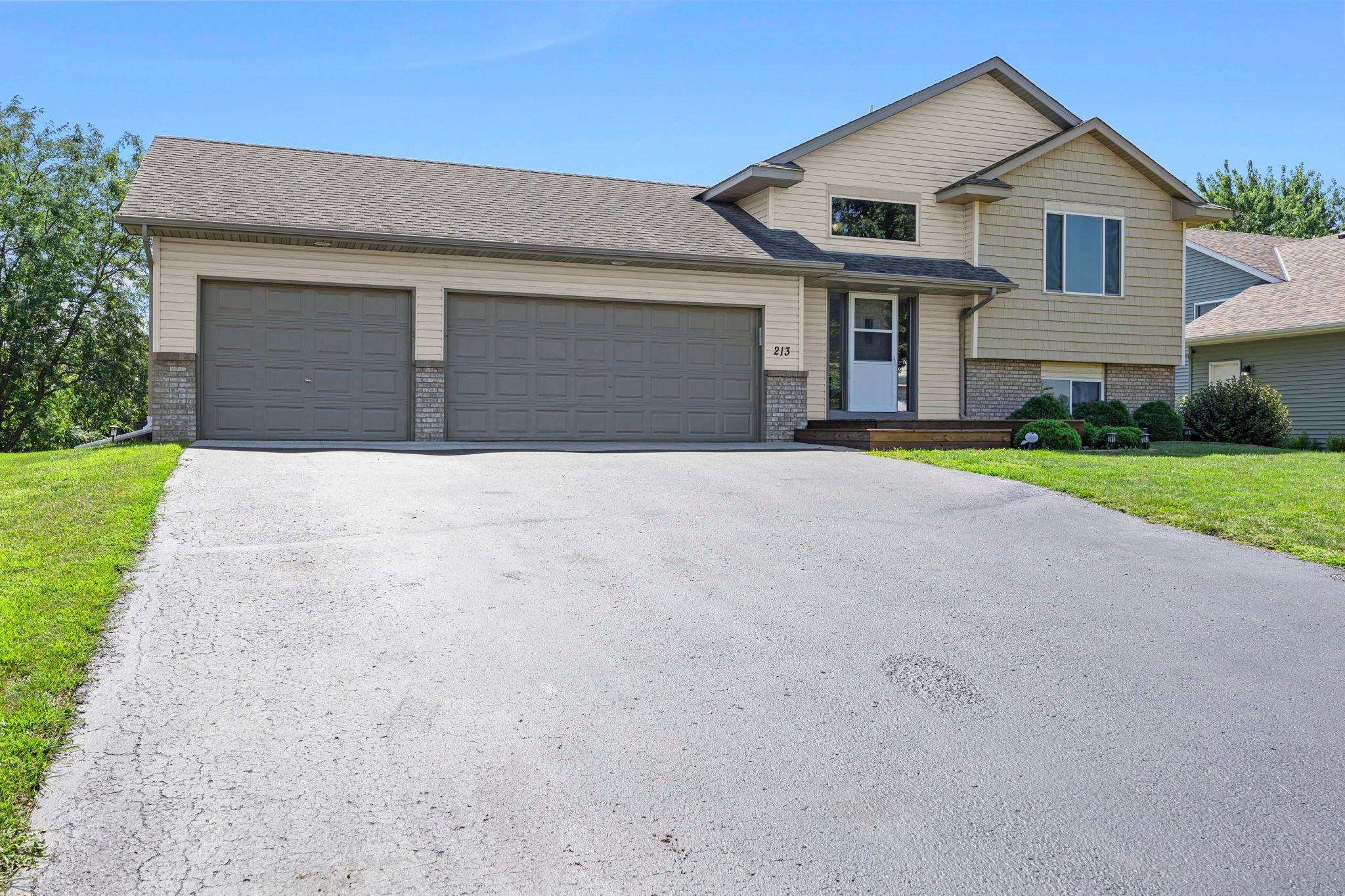 3rd image of 213 Douglas Dr, Waverly, MN 55390 | MLS# 7128839