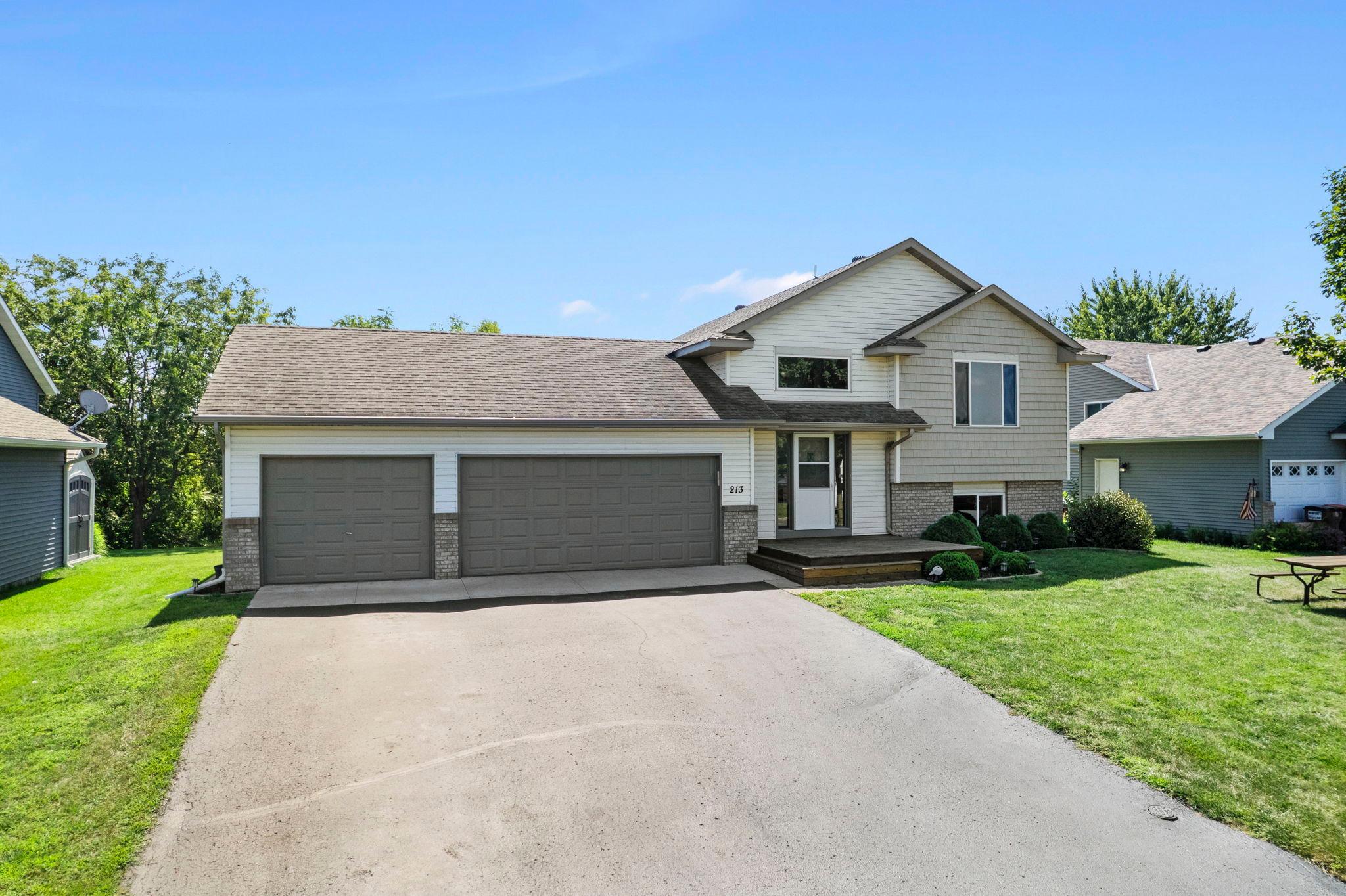 2nd image of 213 Douglas Dr, Waverly, MN 55390 | MLS# 7128839