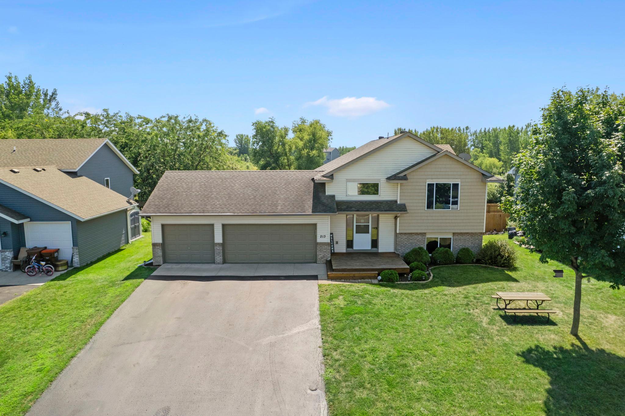 1st image of 213 Douglas Dr, Waverly, MN 55390 | MLS# 7128839