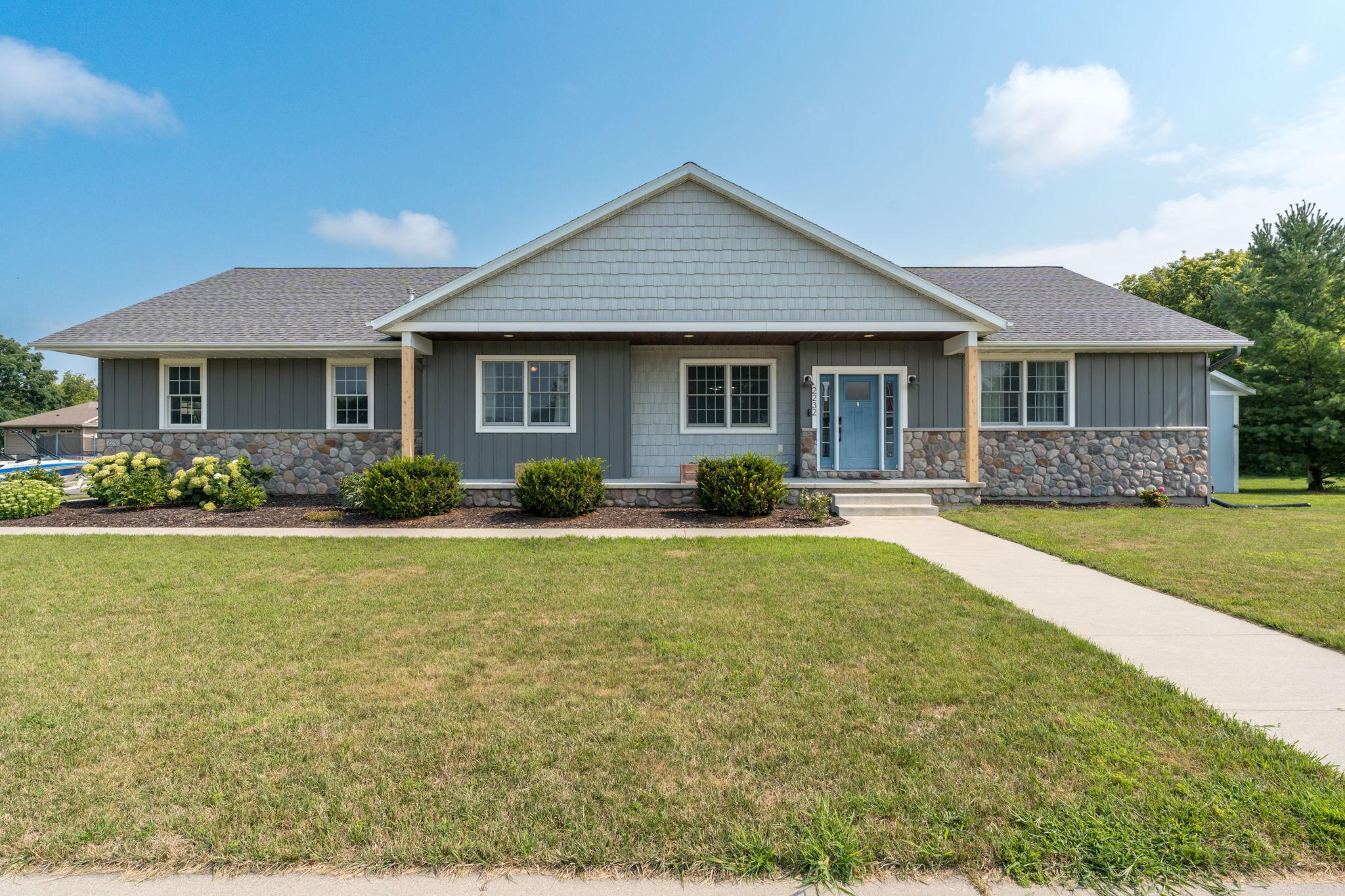 1st image of 2232 Coventry Ln, North Mankato, MN 56003 | MLS# 7128857