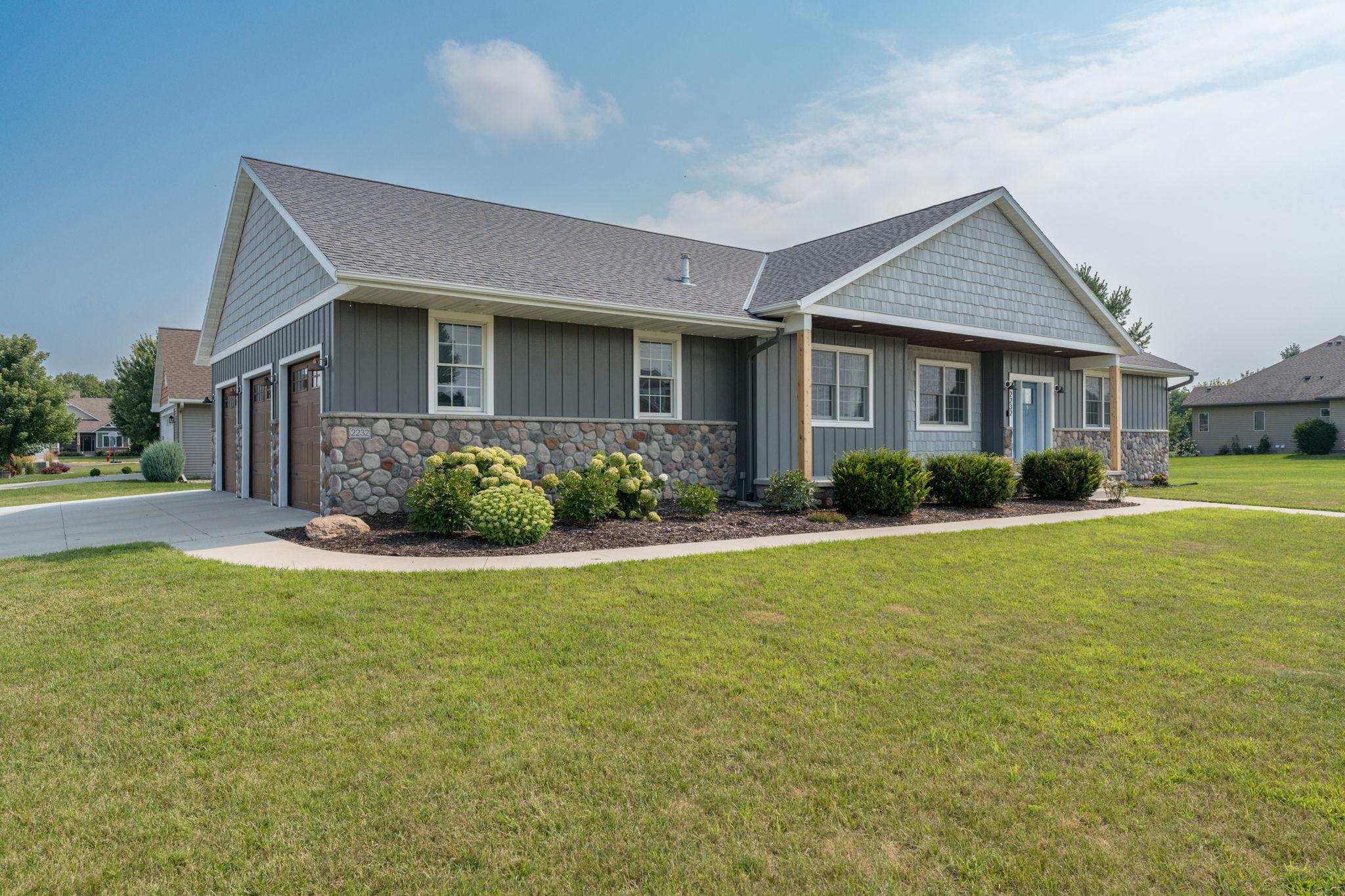 2nd image of 2232 Coventry Ln, North Mankato, MN 56003 | MLS# 7128857