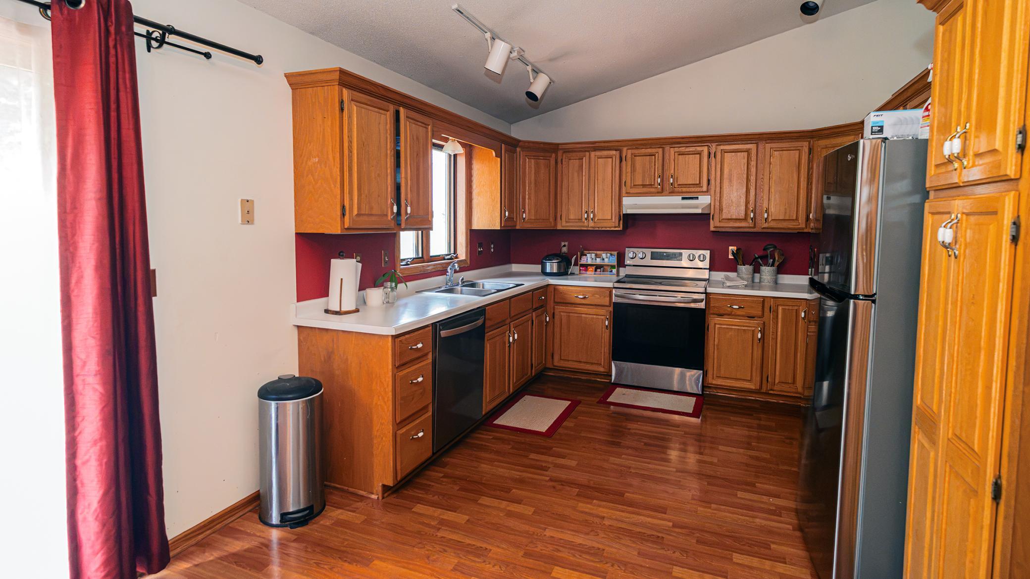 4th image of 2205 Jennifer Ct, Saint Paul, MN 55109 | MLS# 7128873