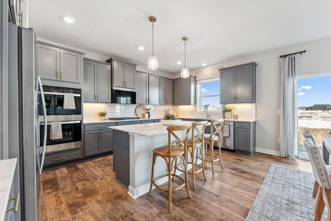 2nd image of 1625 Oak Creek Pass, Chaska, MN 55318 | MLS# 7128890