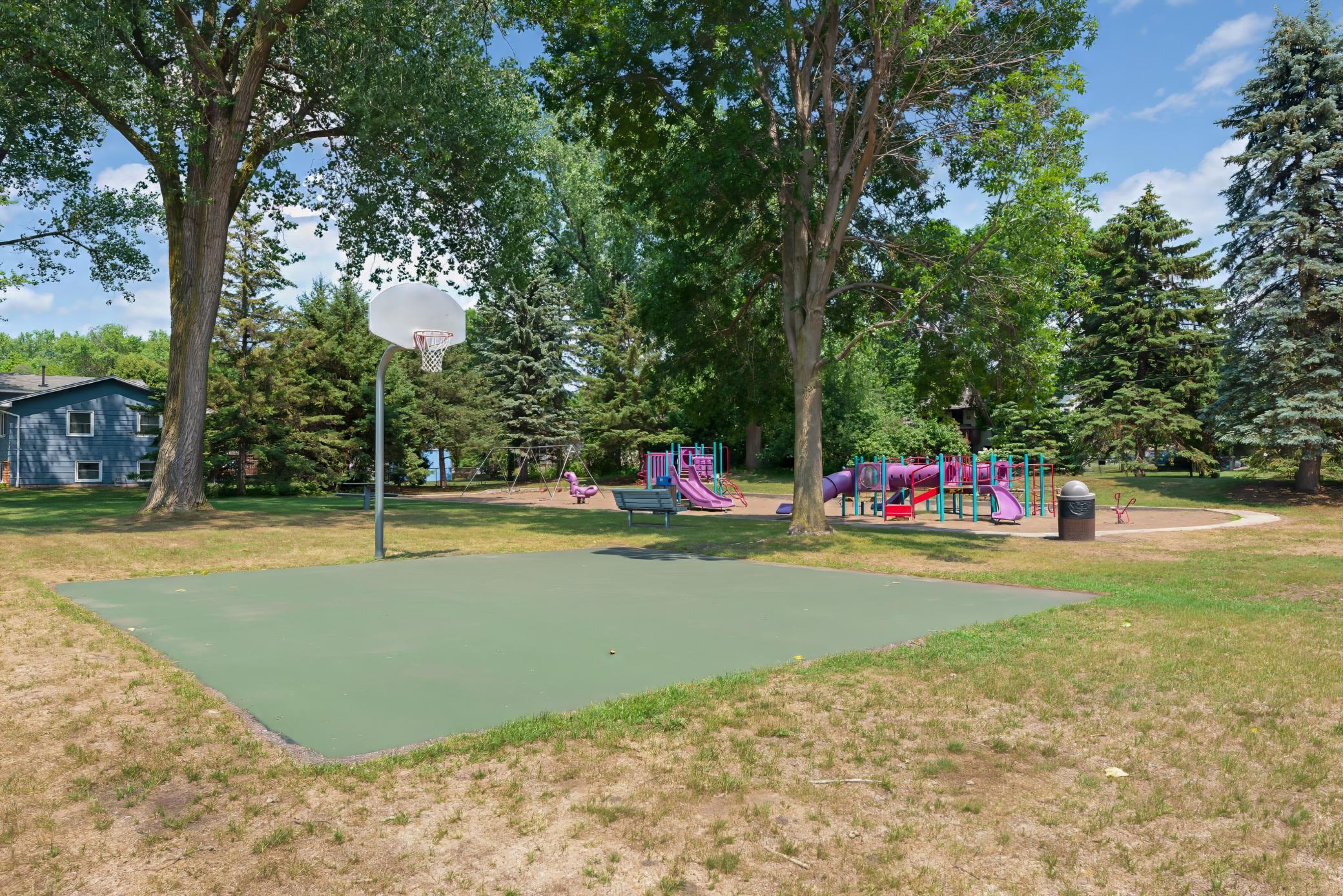 50th image of 7719 Knollwood Dr, Saint Paul, MN 55112 | MLS# 7128927