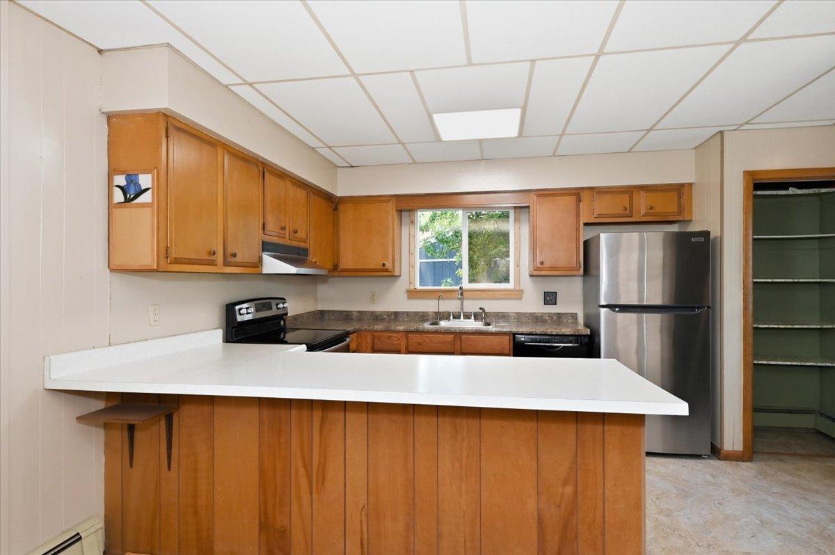 2nd image of 814 N 20th St, Superior, WI 54880 | MLS# 7128957