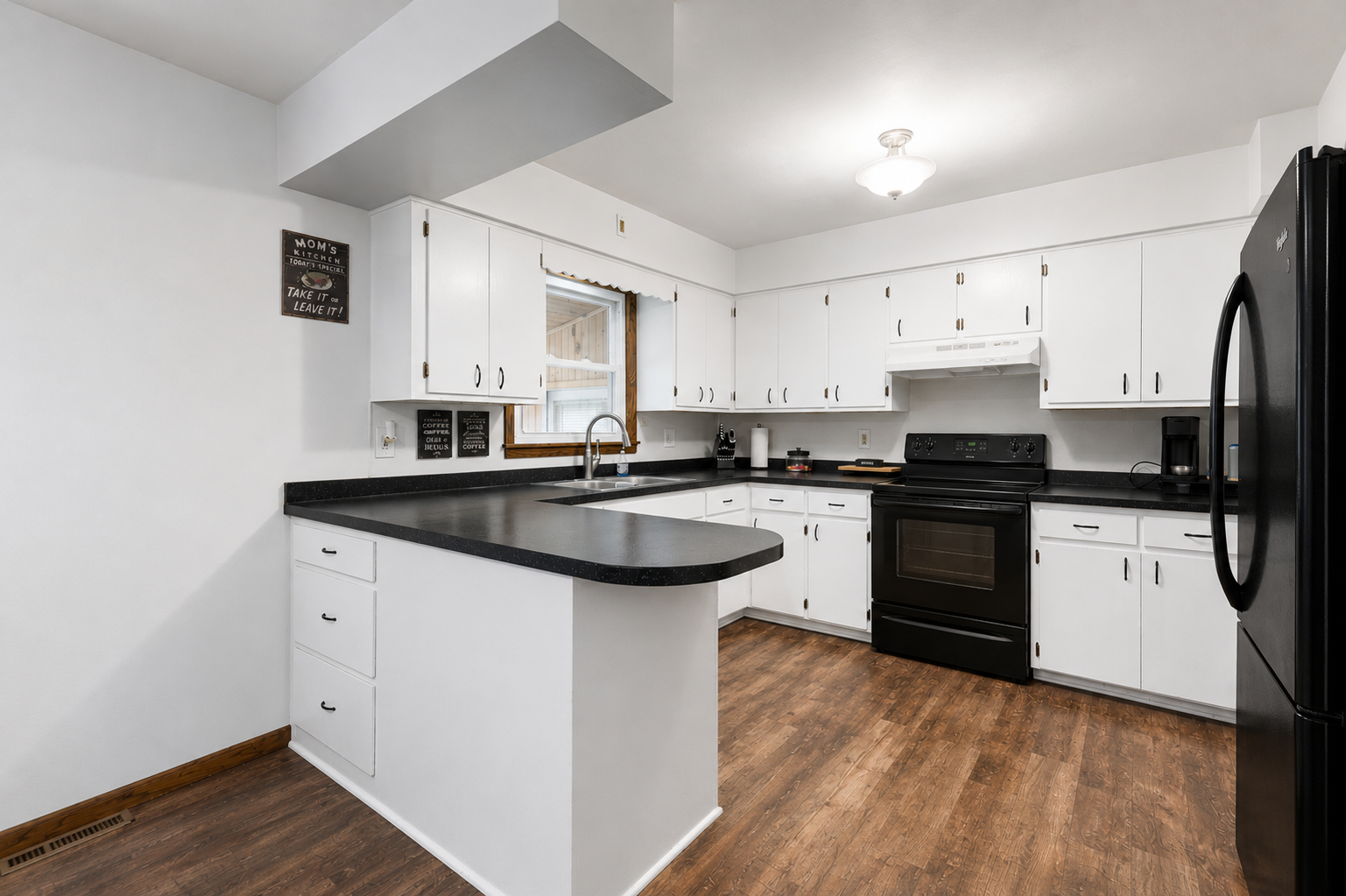 4th image of 1516 Wellington Crescent, Faribault, MN 55021 | MLS# 7129045