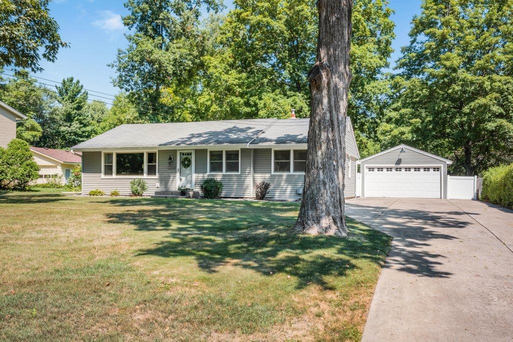 1st image of 17100 11th Ave N, Minneapolis, MN 55447 | MLS# 7129065
