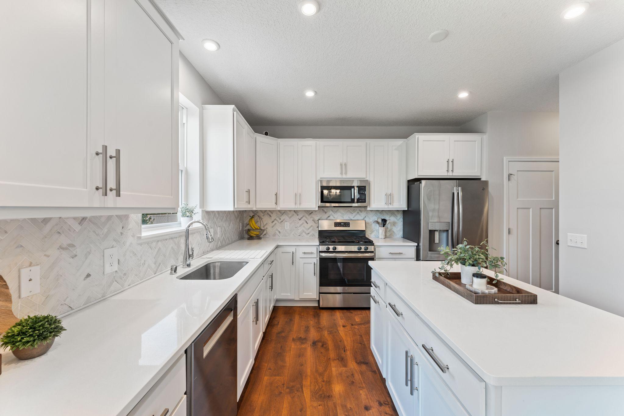 4th image of 18135 Gladstone Trl, Lakeville, MN 55044 | MLS# 7129100