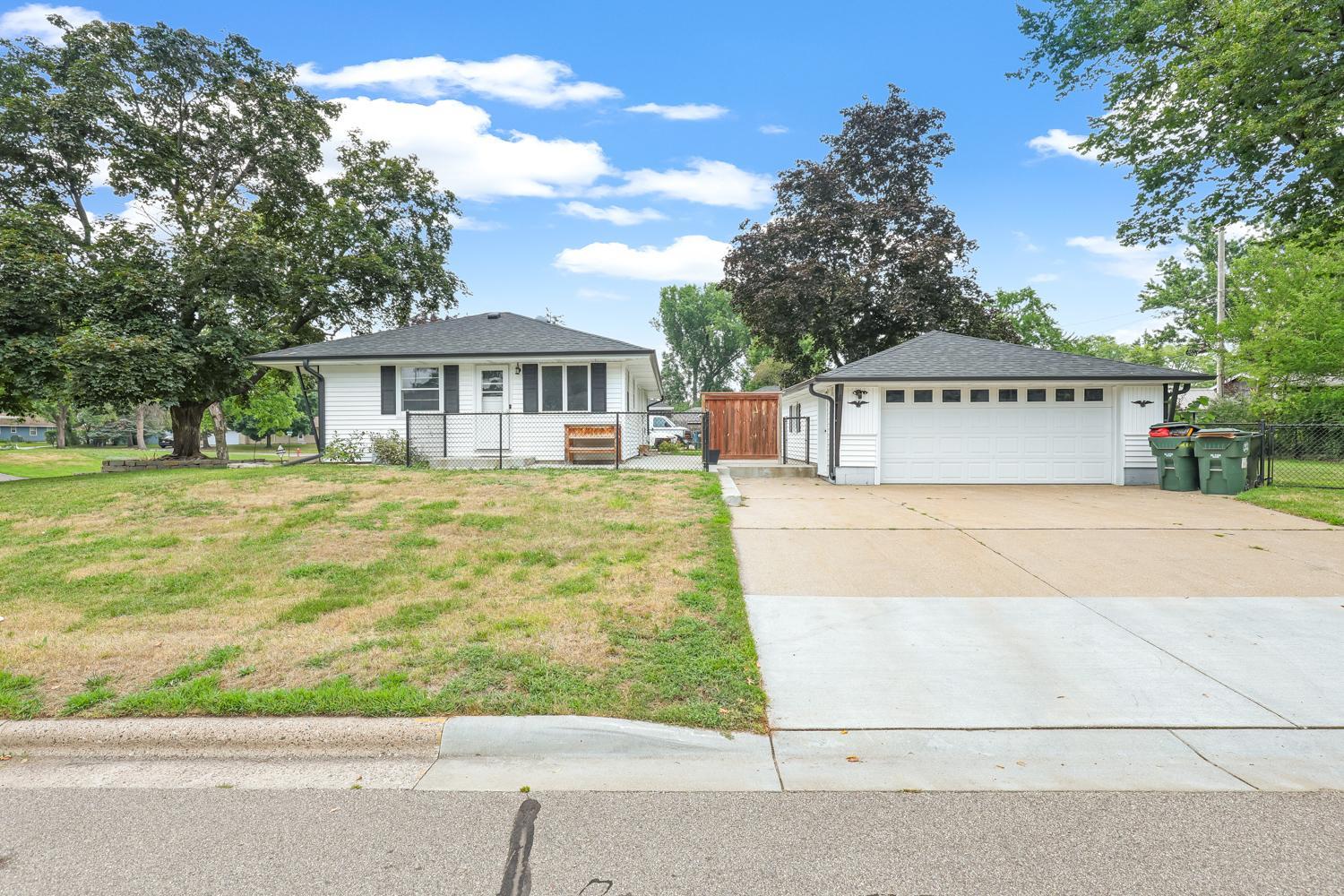 3rd image of 9141 Oliver Ave S, Minneapolis, MN 55431 | MLS# 7129102