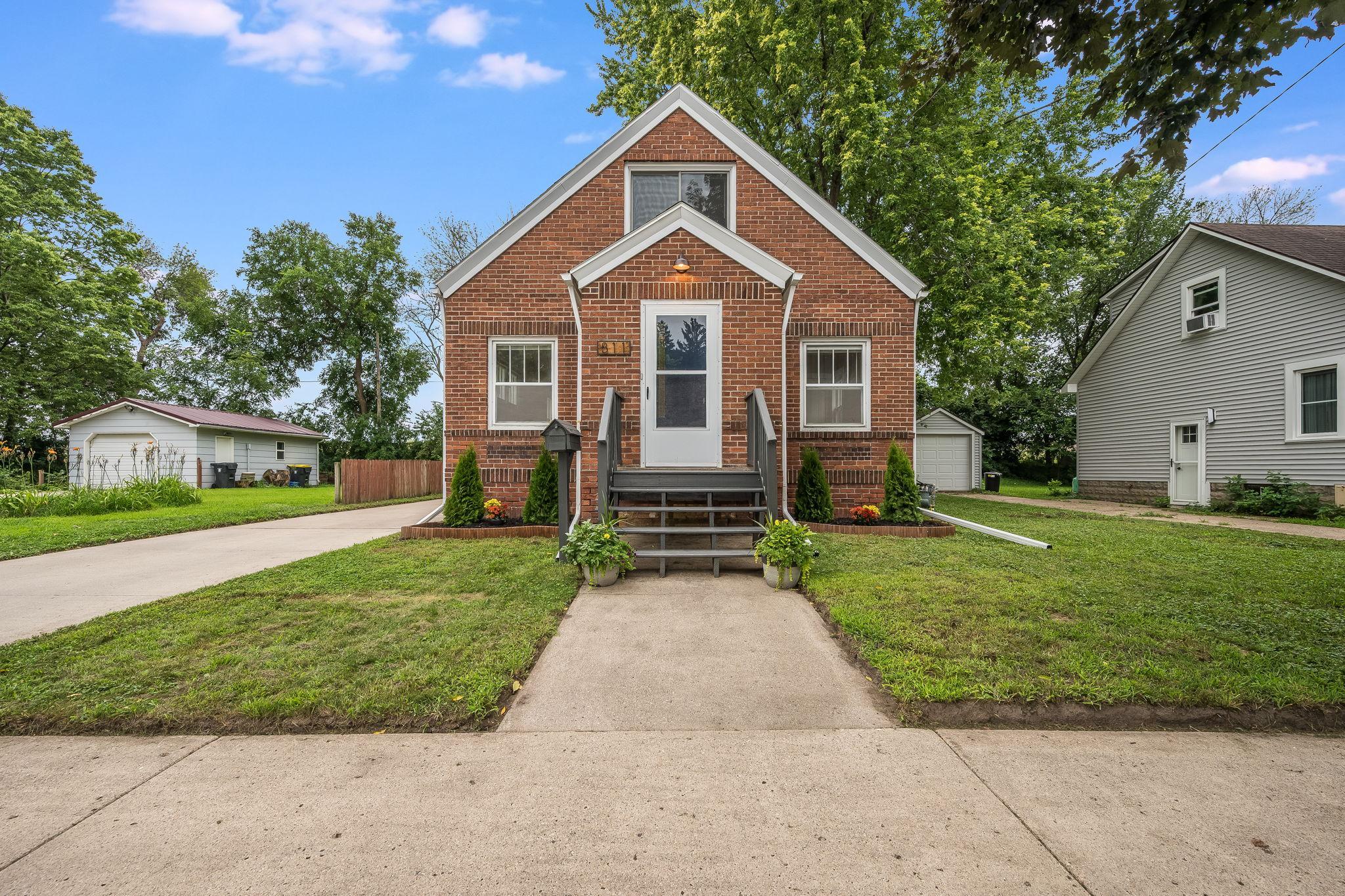 1st image of 811 South Ave, North Mankato, MN 56003 | MLS# 7129126