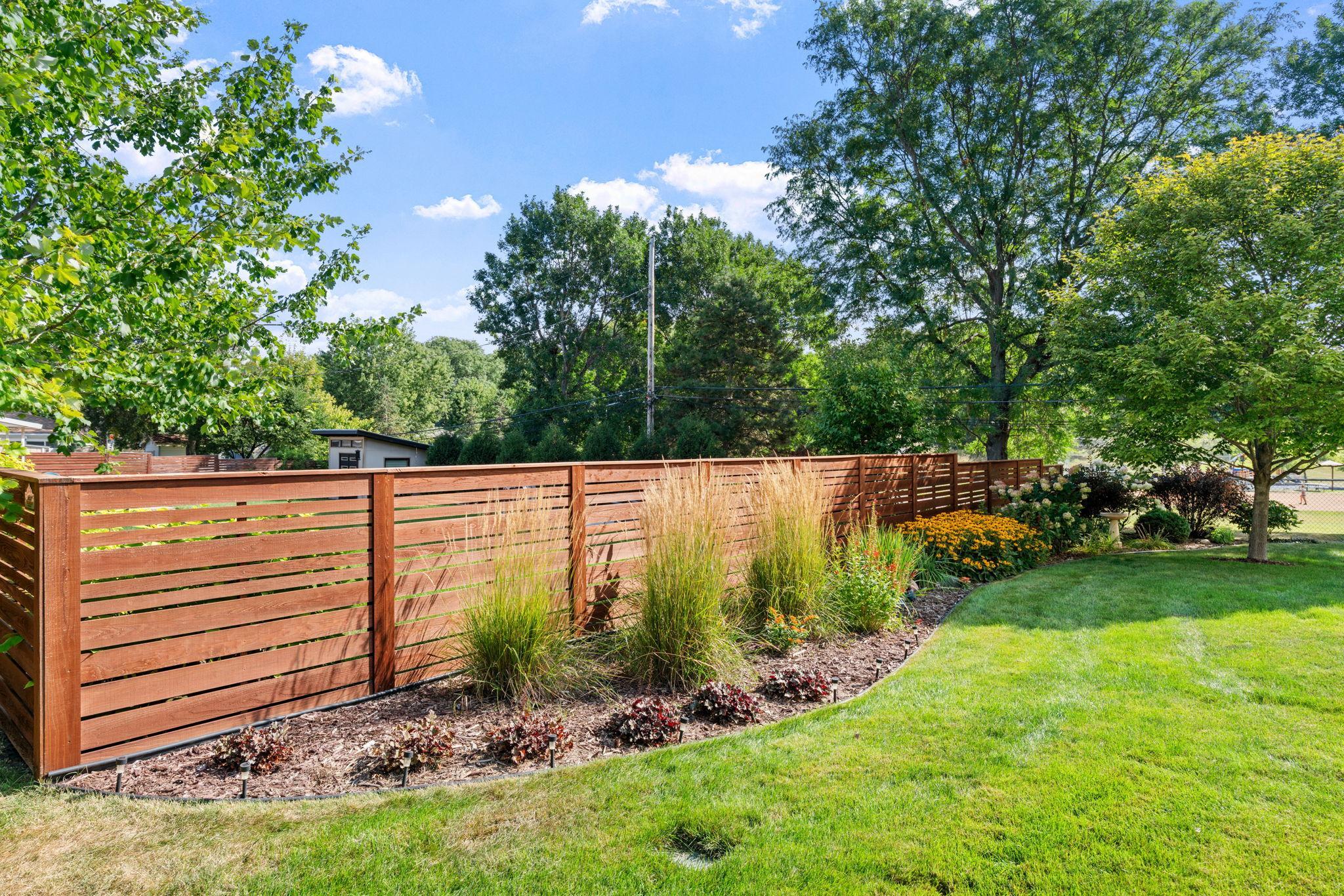 5th image of 2823 Silver Lake Rd Ne, Saint Anthony, MN 55418 | MLS# 7129173