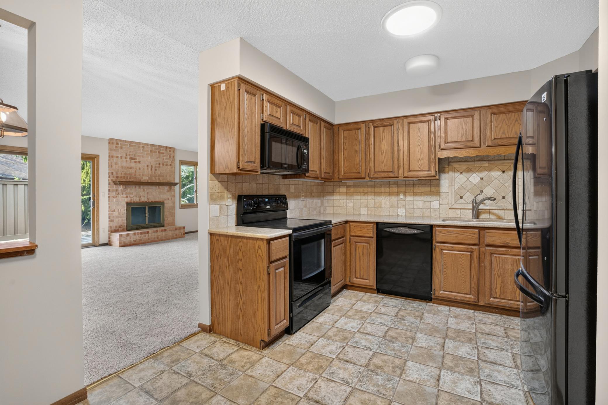 5th image of 7055 Robinwood Trl, Saint Paul, MN 55125 | MLS# 7129179
