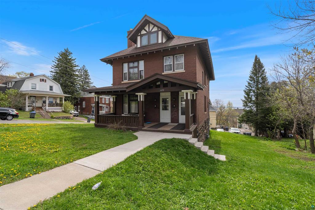 1st image of 1432 E 4th St, Duluth, MN 55805 | MLS# 7129180