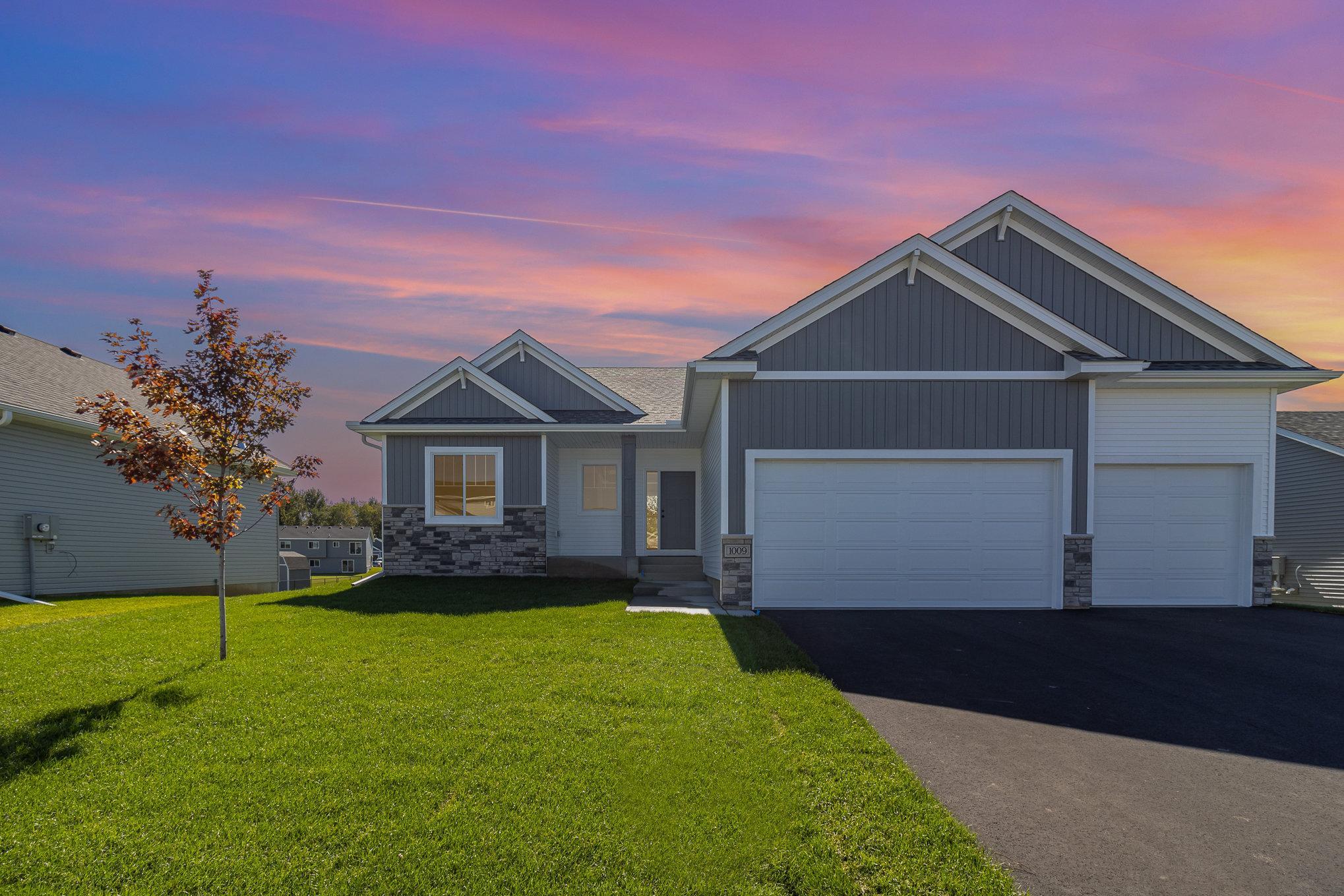 2nd image of 22790 Silverod St Nw, Saint Francis, MN 55070 | MLS# 7129181