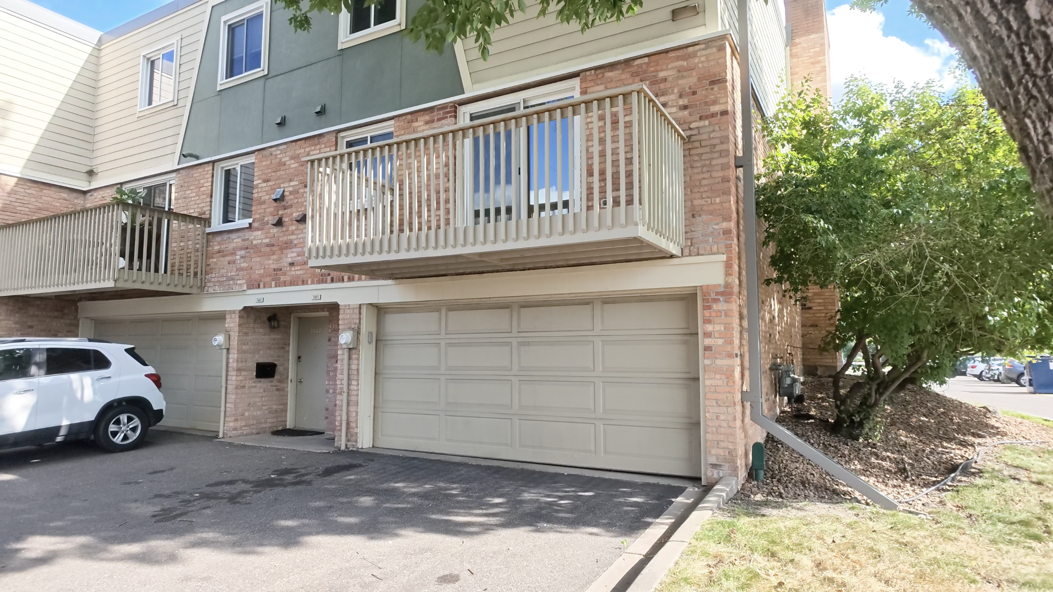 2nd image of 7451 W Franklin Ave, Minneapolis, MN 55426 | MLS# 7129187
