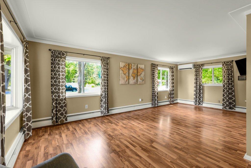 2nd image of 727 Tanglewood Dr, Saint Paul, MN 55126 | MLS# 7129209