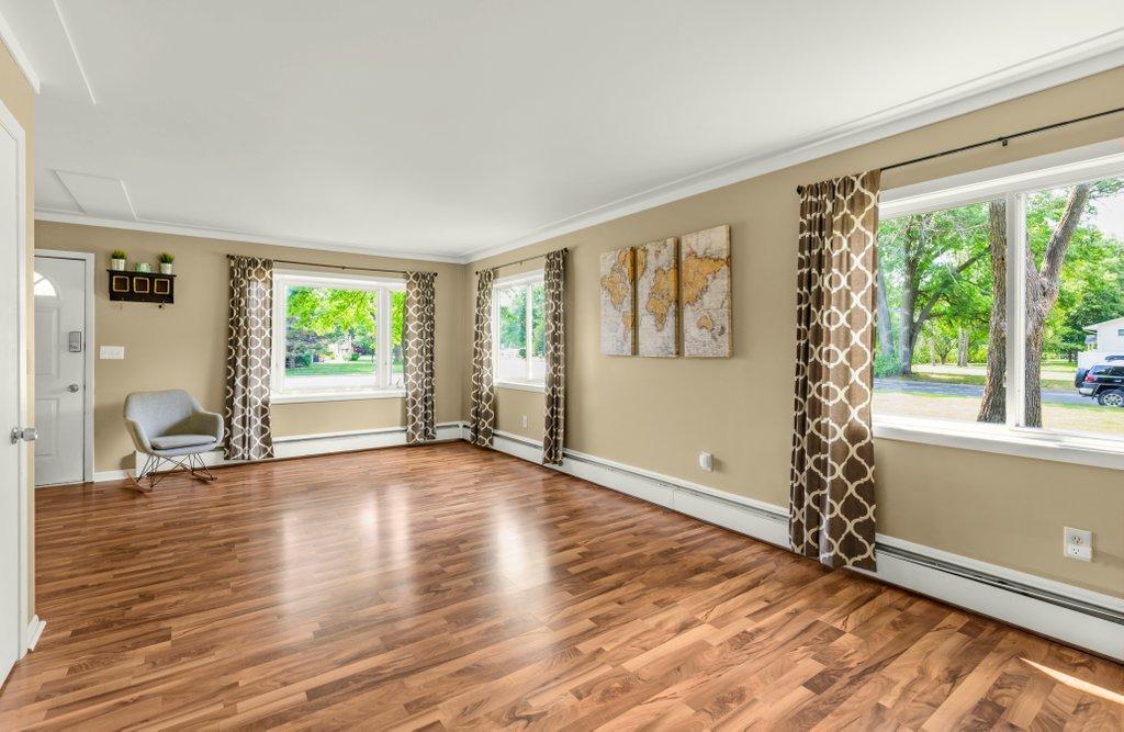 4th image of 727 Tanglewood Dr, Saint Paul, MN 55126 | MLS# 7129209