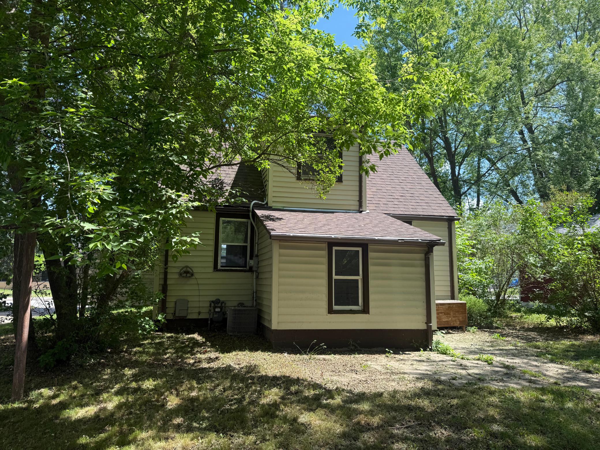 2nd image of 1017 10th Ave Ne, Brainerd, MN 56401 | MLS# 7129210