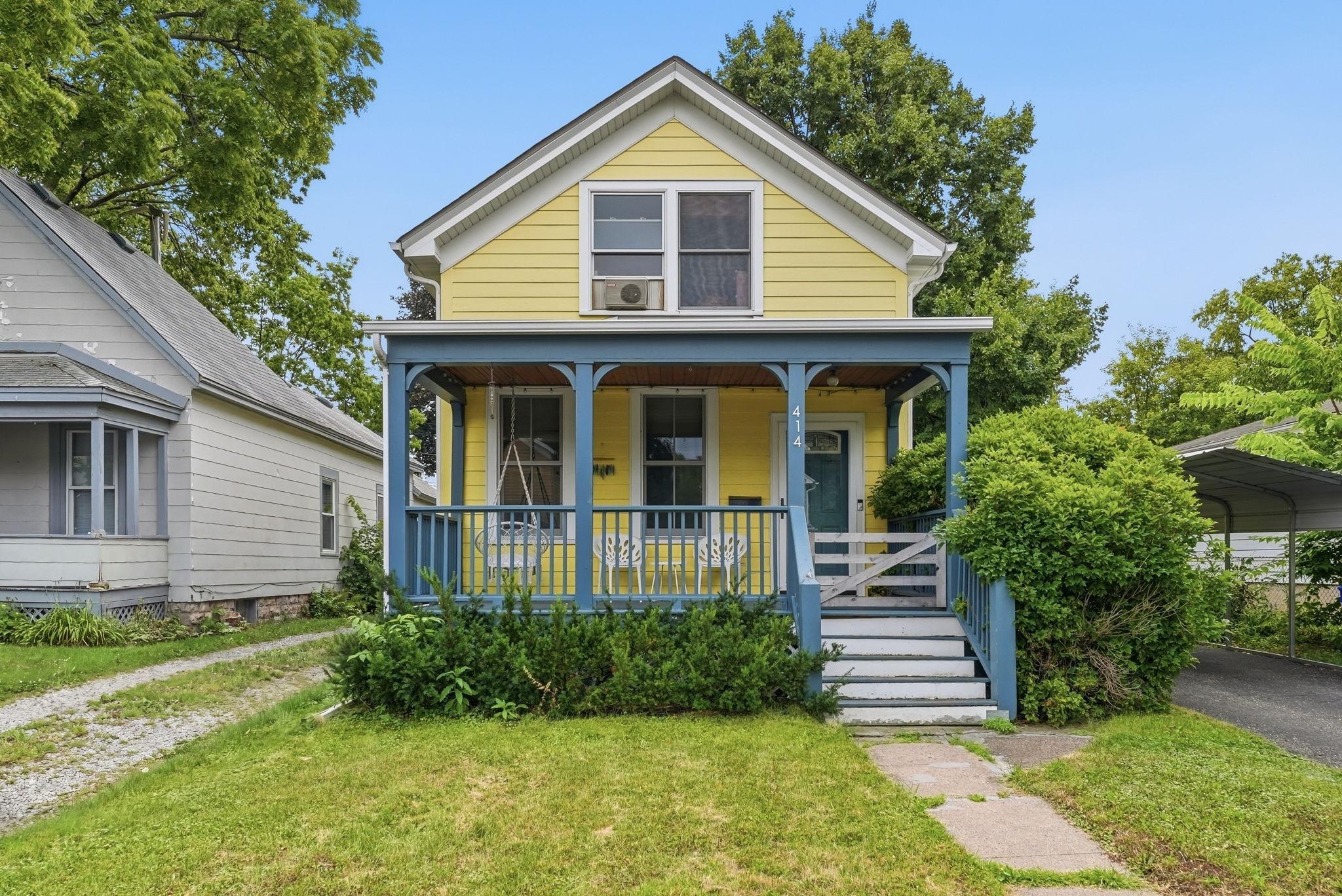 1st image of 414 Banfil St, Saint Paul, MN 55102 | MLS# 7129269