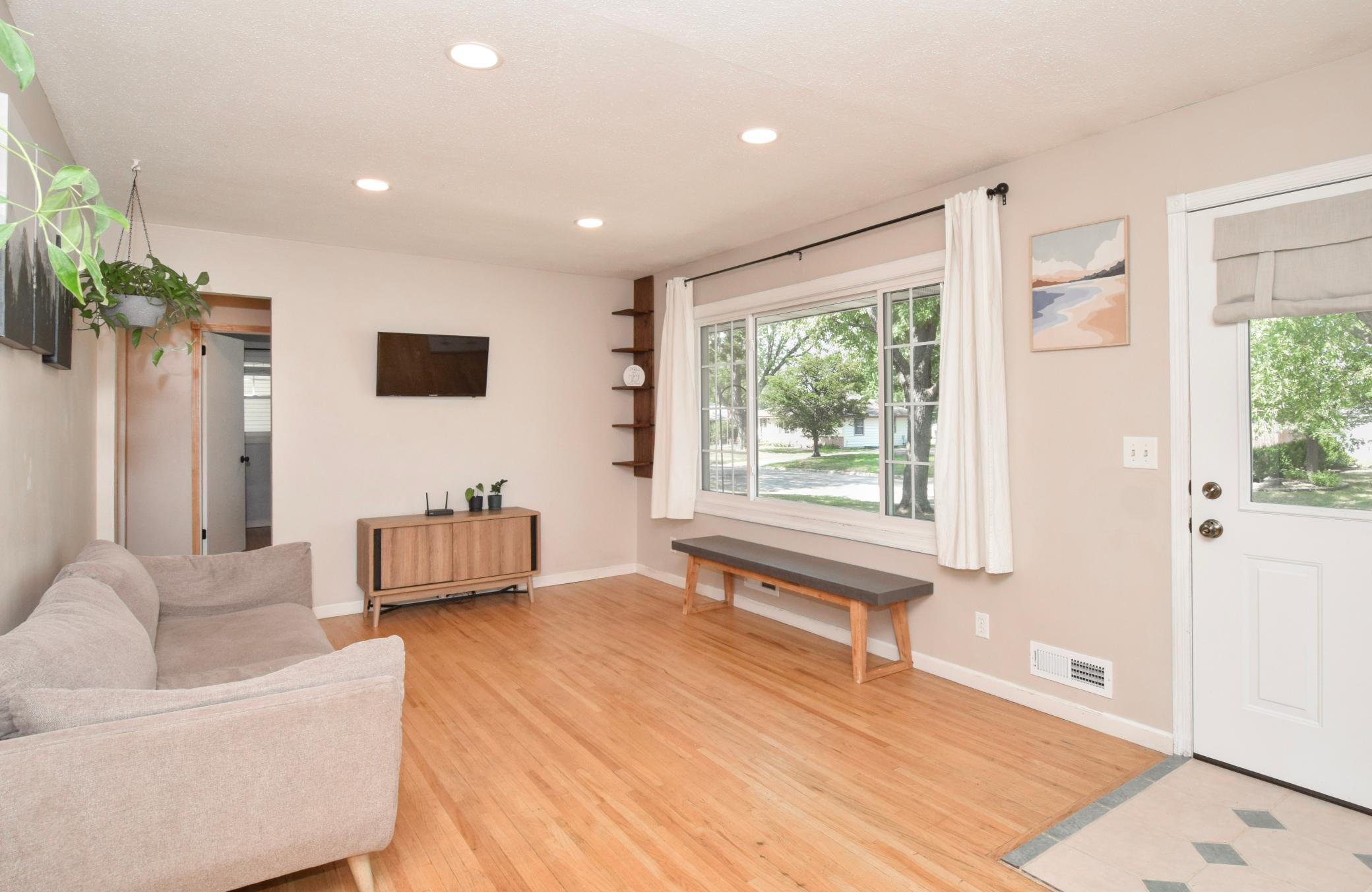 2nd image of 11565 Ilex St Nw, Minneapolis, MN 55448 | MLS# 7129273