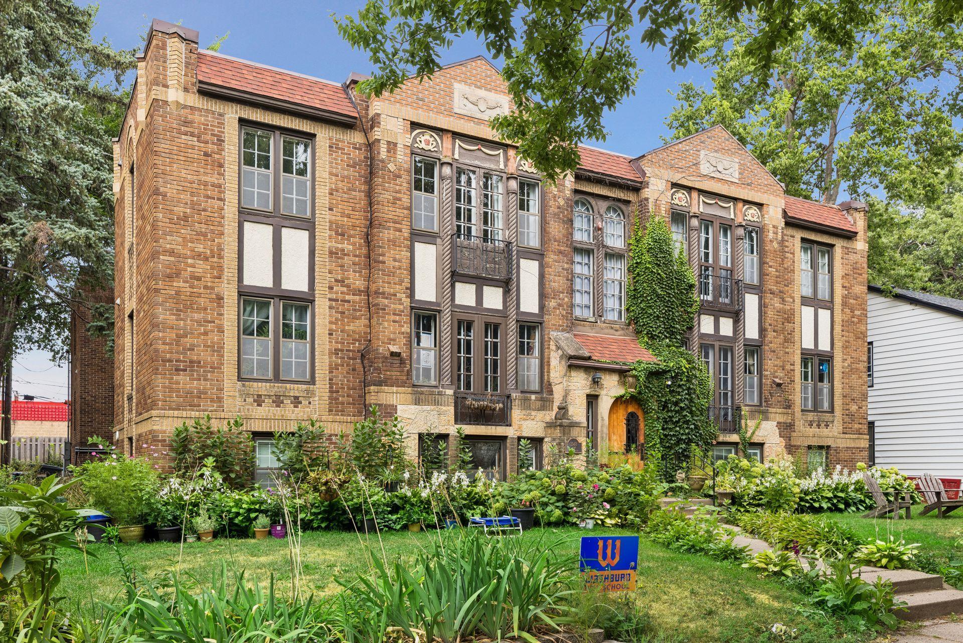 3rd image of 3948 1St Ave S #201, Minneapolis, MN 55409 | MLS# 7129336