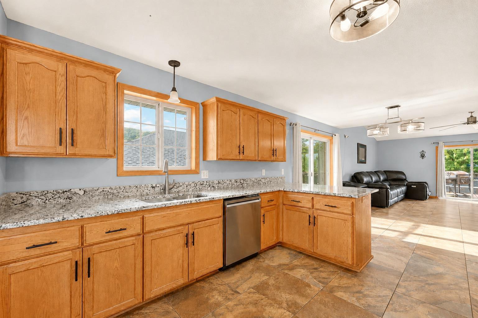 3rd image of 3931 Birmingham Ln Nw, Rochester, MN 55901 | MLS# 7129337