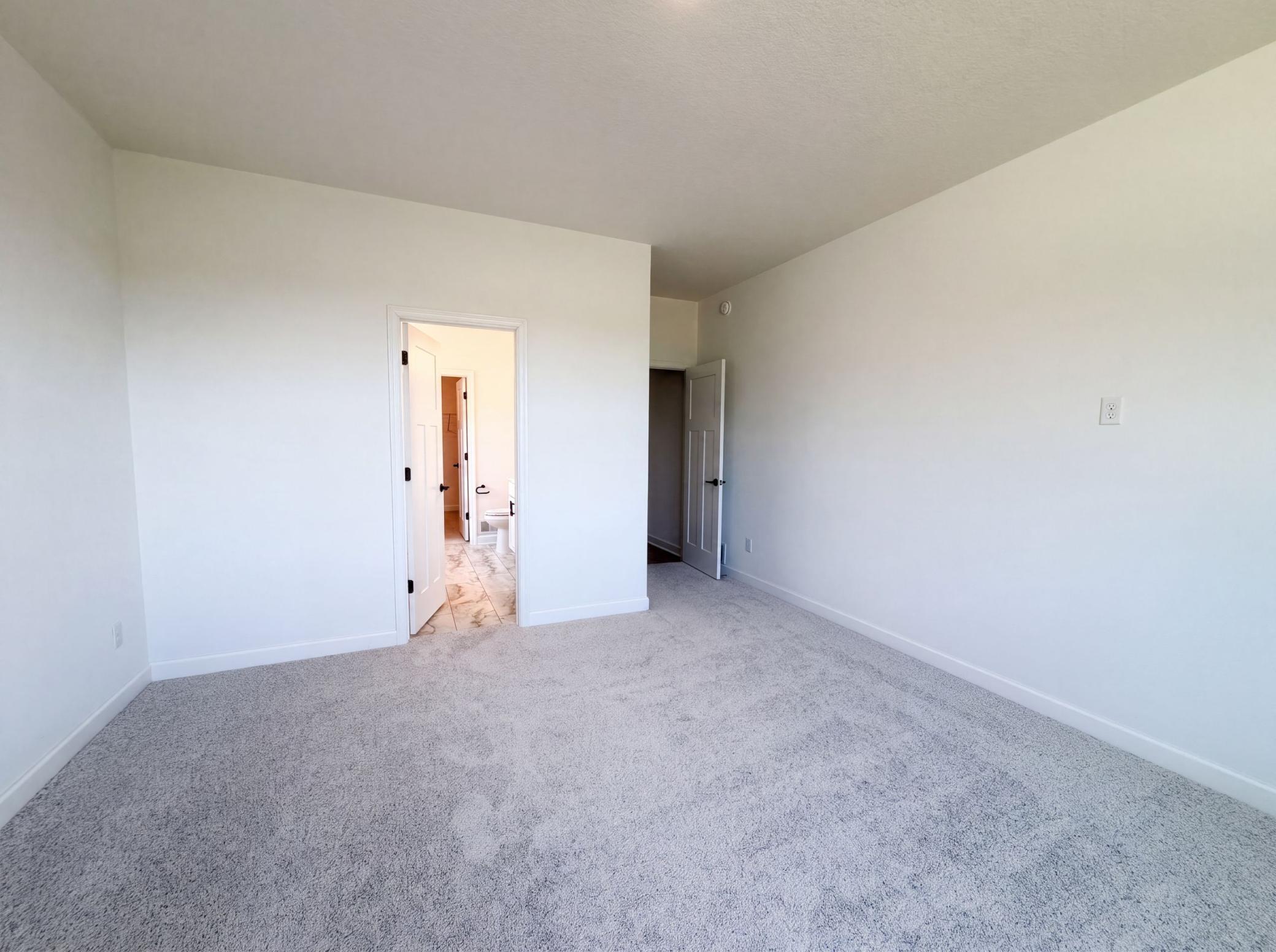 4th image of 851 Londonderry Ln Nw, Rochester, MN 55901 | MLS# 7129367