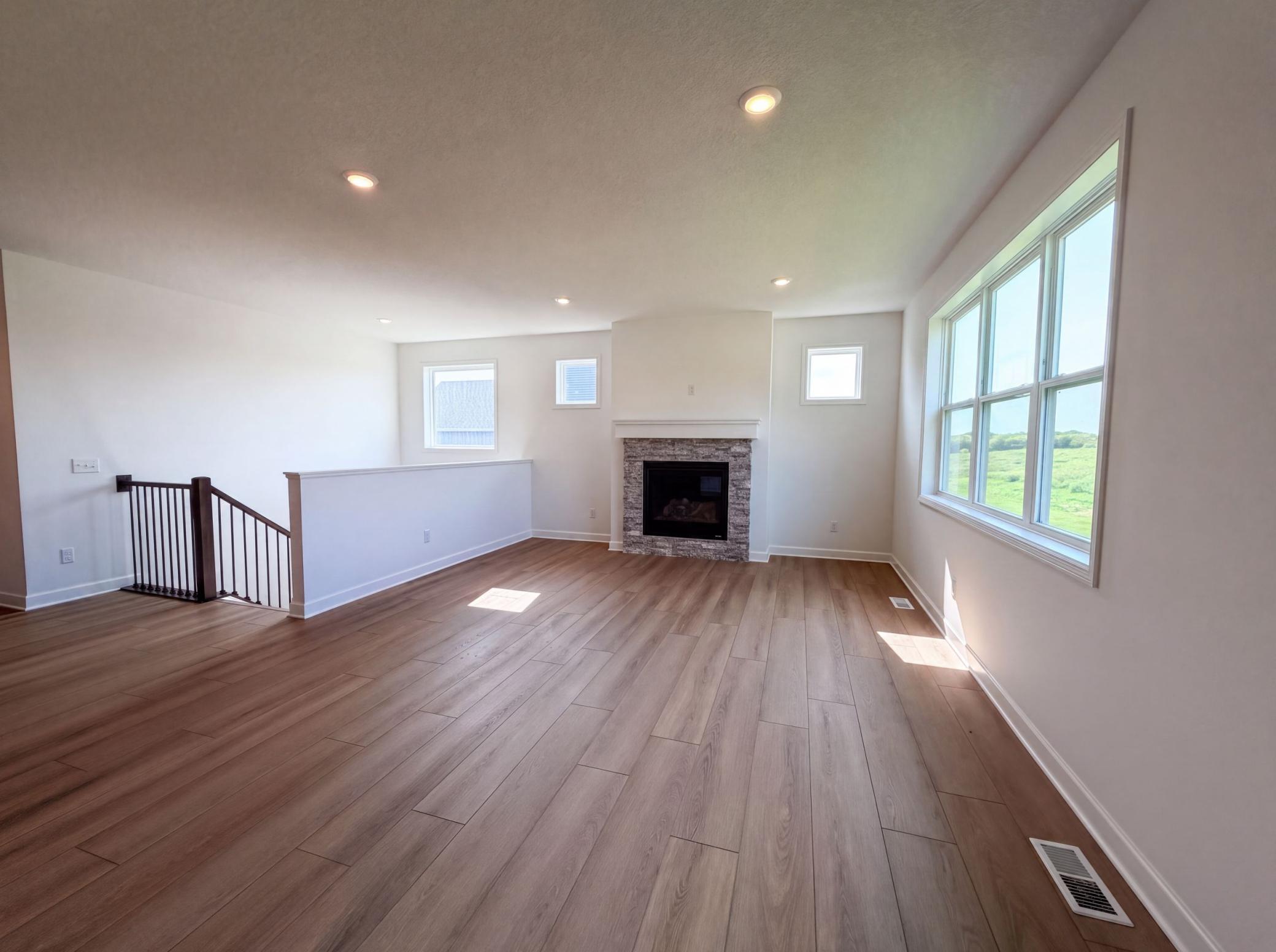 3rd image of 851 Londonderry Ln Nw, Rochester, MN 55901 | MLS# 7129367