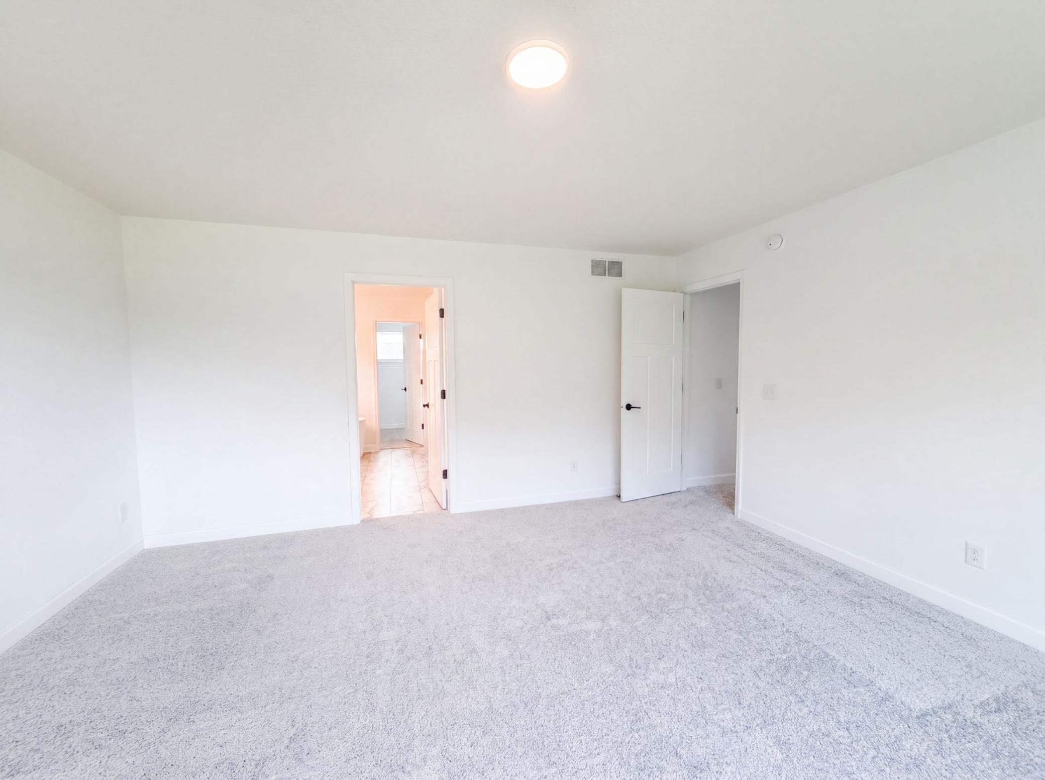 4th image of 843 Londonderry Ln Nw, Rochester, MN 55901 | MLS# 7129389