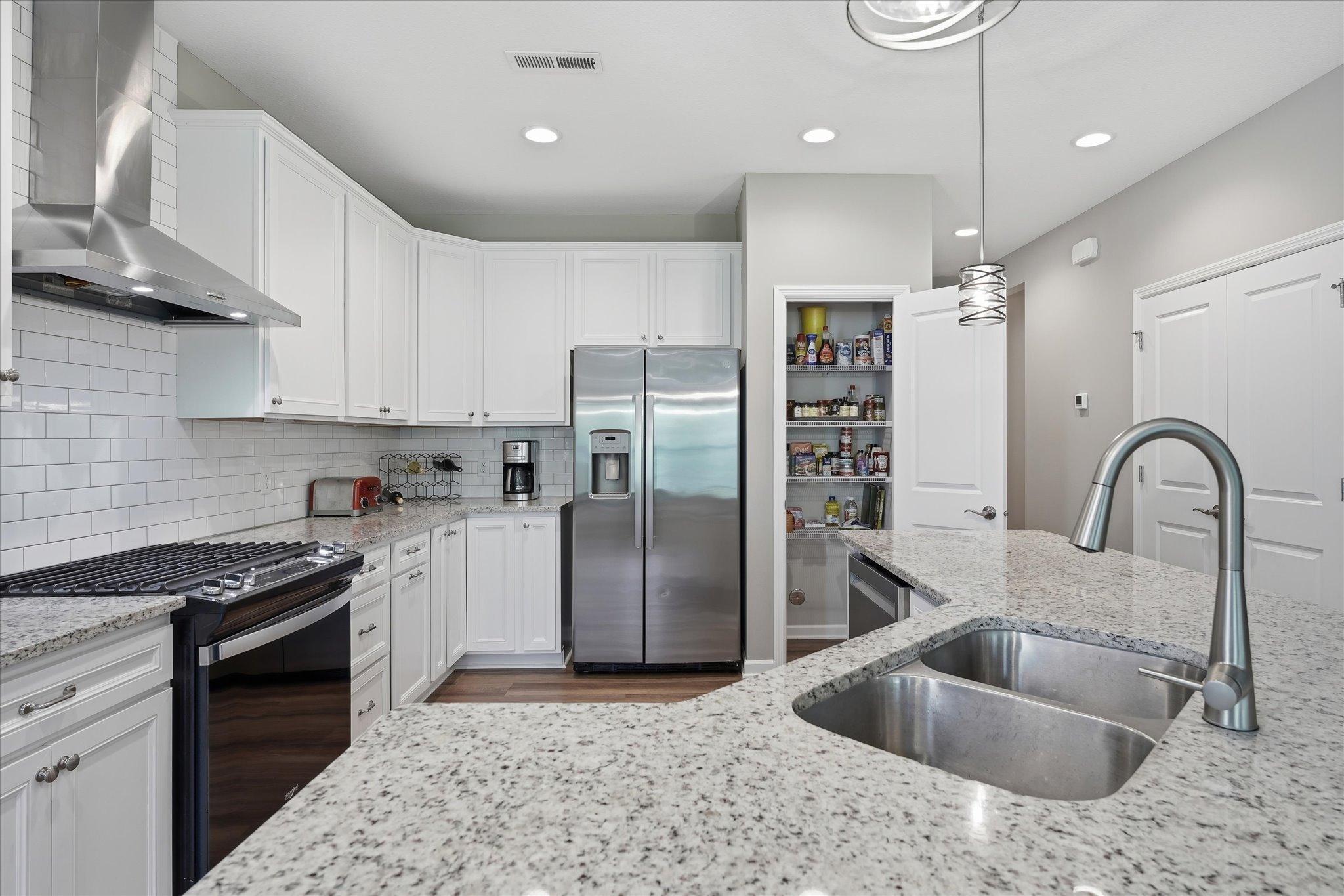 4th image of 19440 103Rd Ave, Rogers, MN 55374 | MLS# 7129395