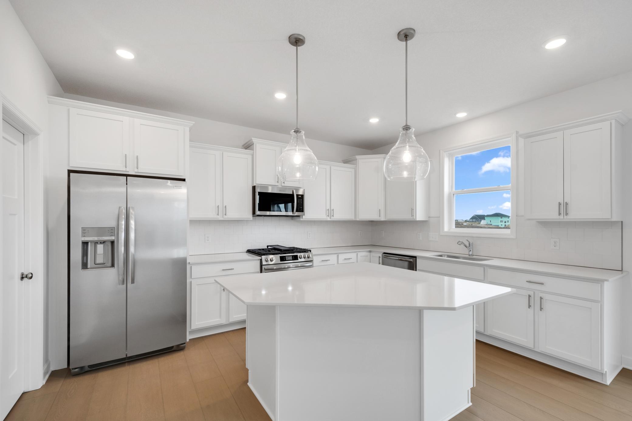 2nd image of 2058 Norway Ln, Hugo, MN 55038 | MLS# 7129517
