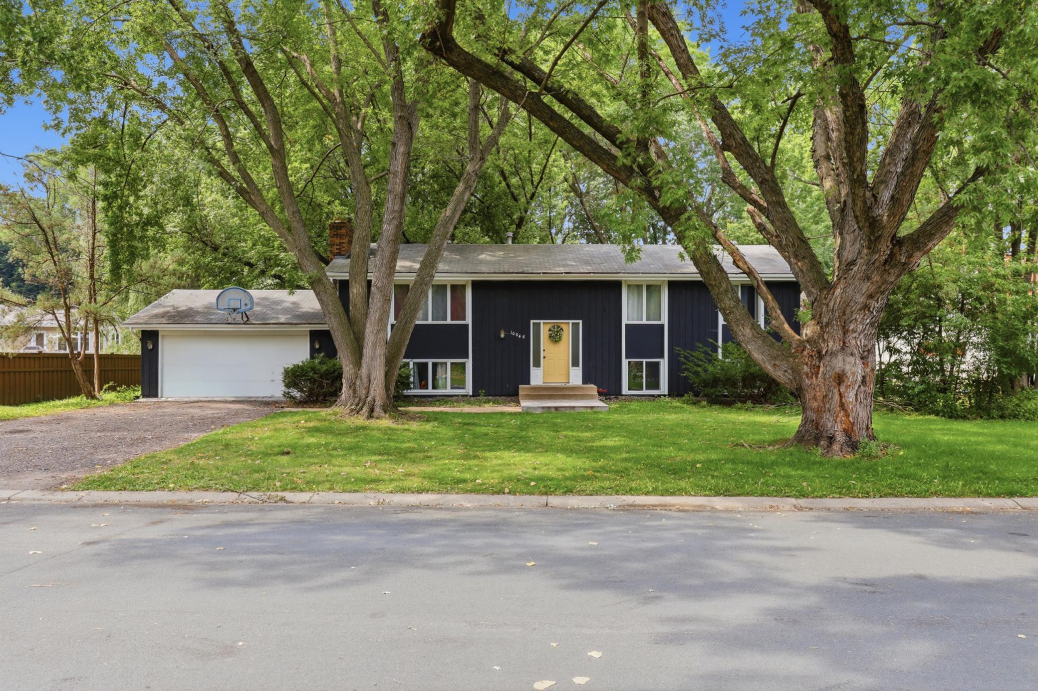 1st image of 10048 Upton Rd, Minneapolis, MN 55431 | MLS# 7129519