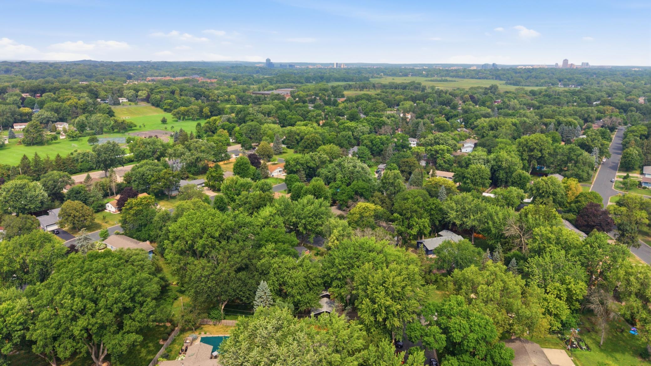 43rd image of 10048 Upton Rd, Minneapolis, MN 55431 | MLS# 7129519