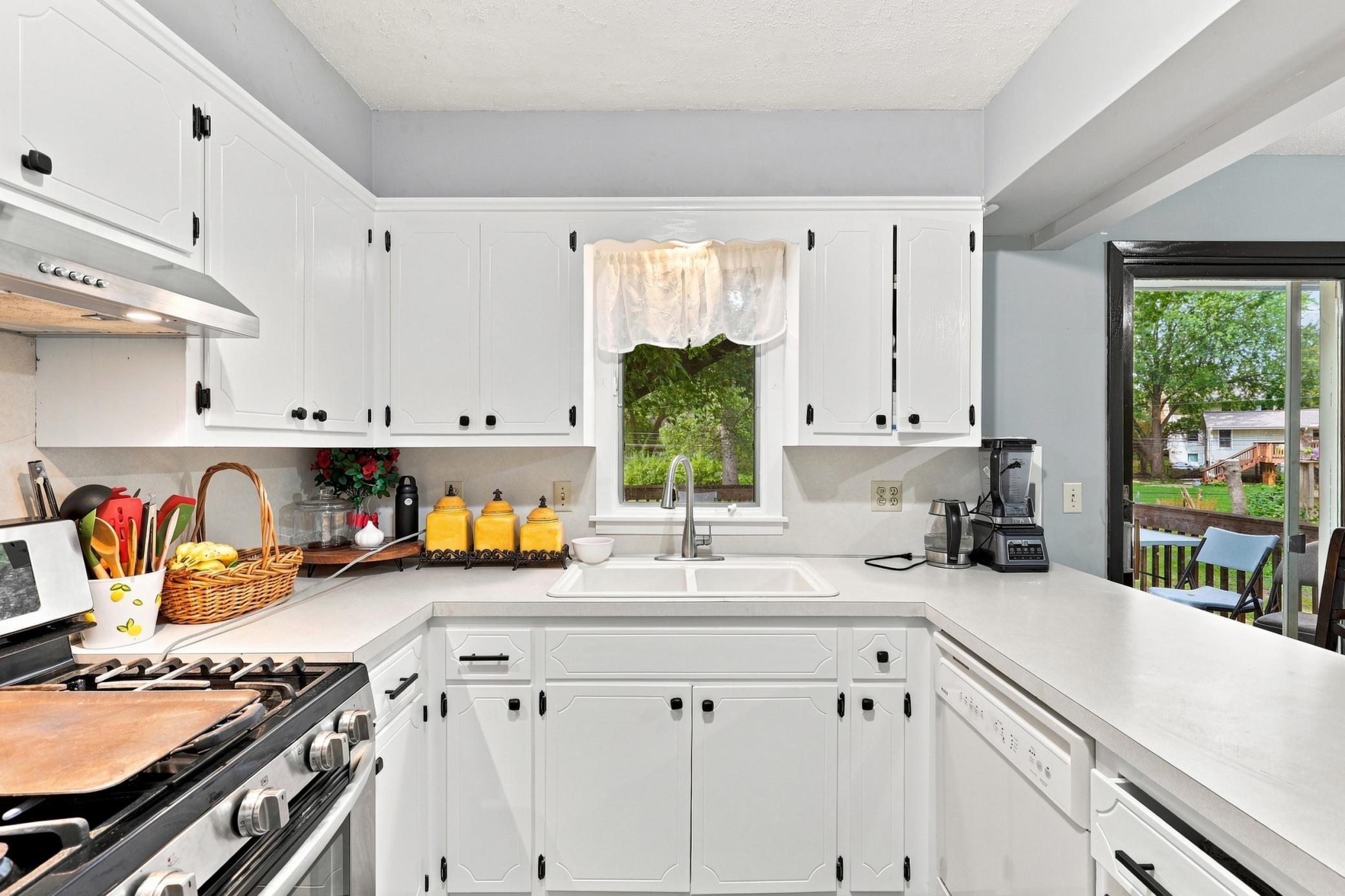 5th image of 10048 Upton Rd, Minneapolis, MN 55431 | MLS# 7129519