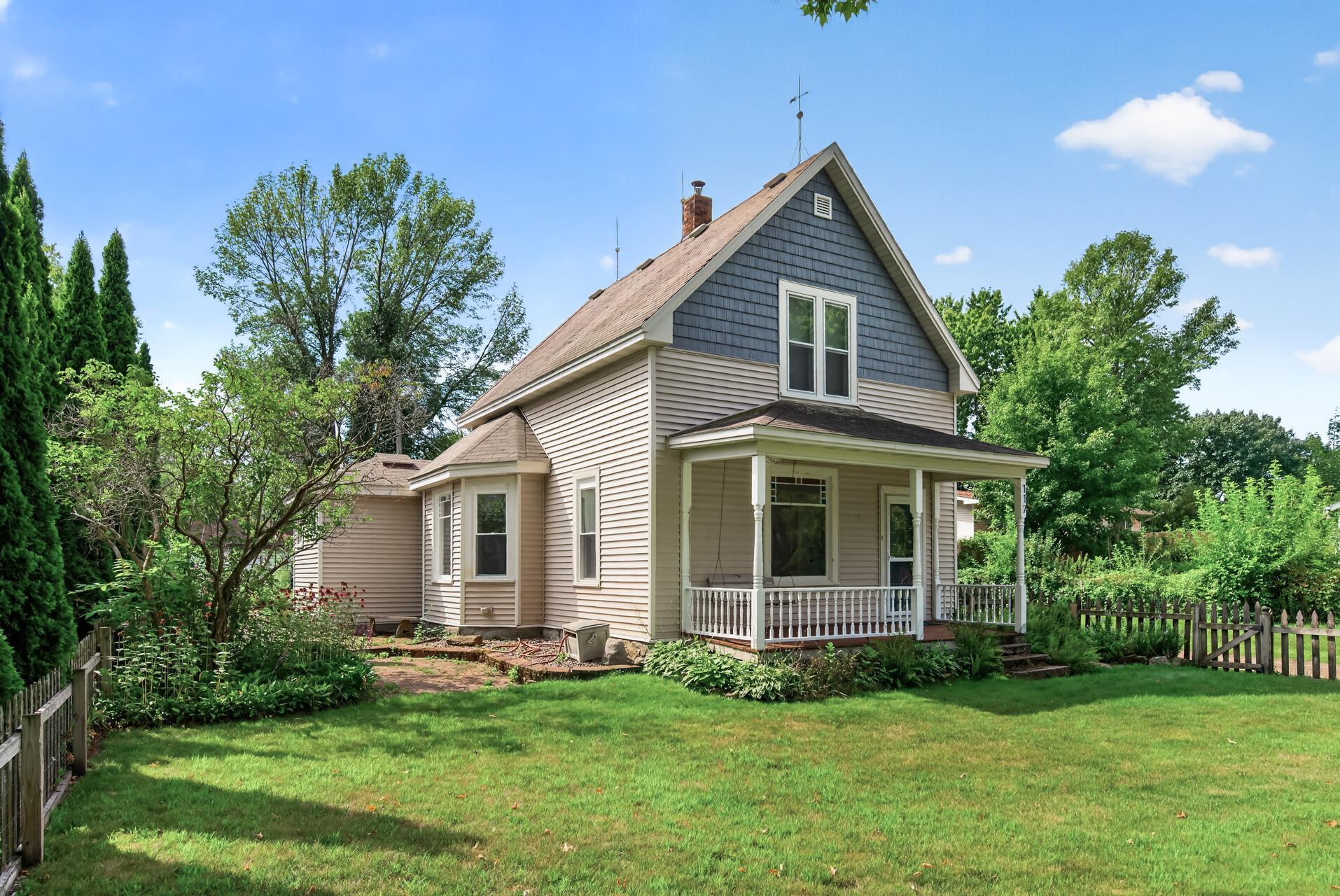 2nd image of 117 Lockey Ave, Center City, MN 55012 | MLS# 7129524