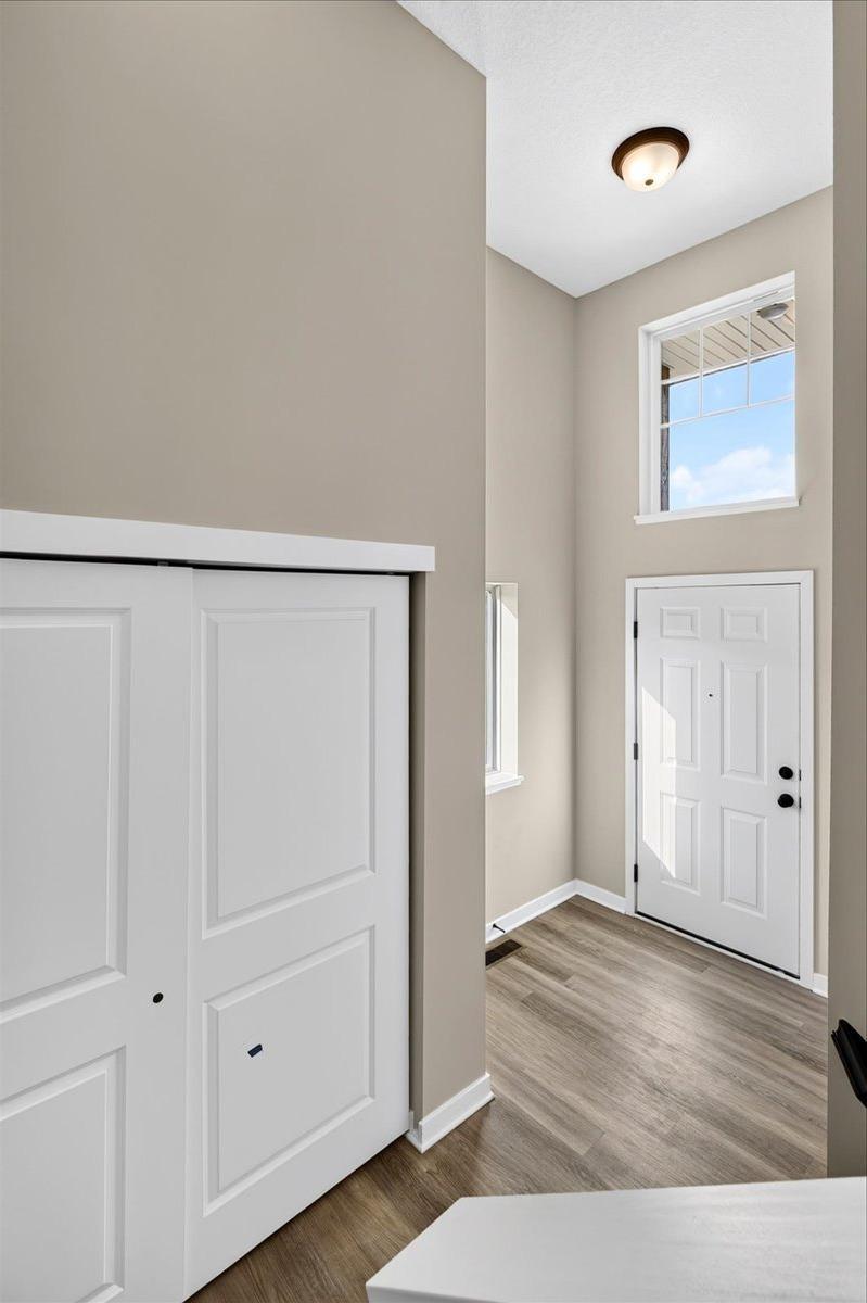 2nd image of 25868 Emerson Ct, Wyoming, MN 55092 | MLS# 7129535