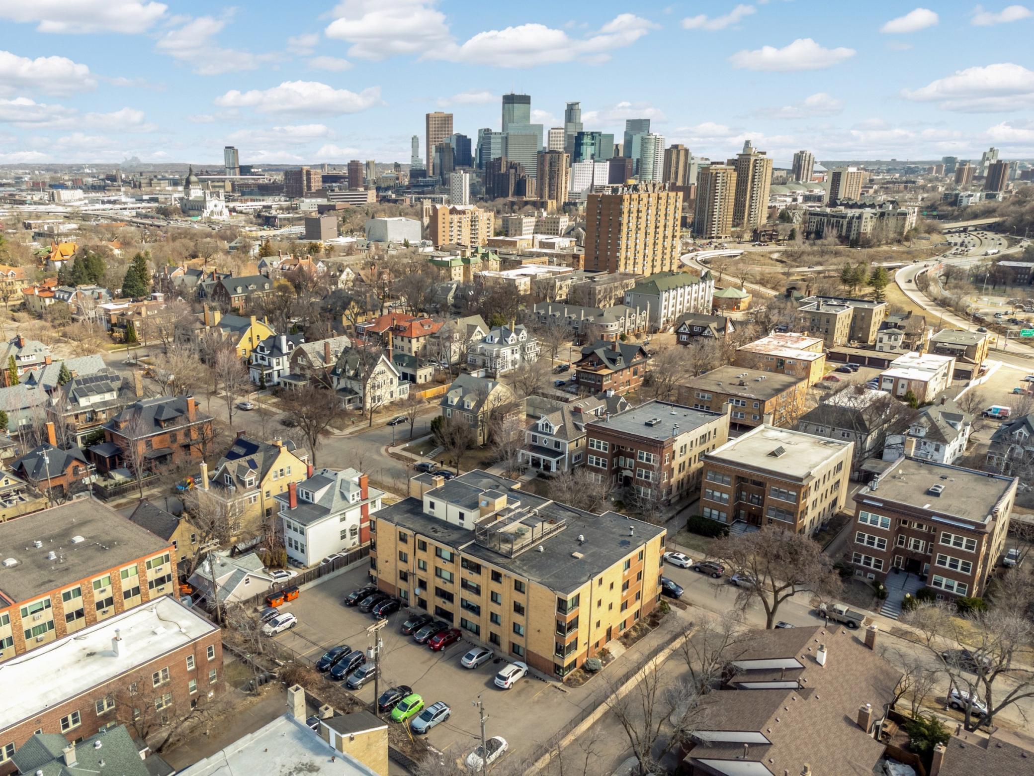 2nd image of 1912 Dupont Ave S, Minneapolis, MN 55403