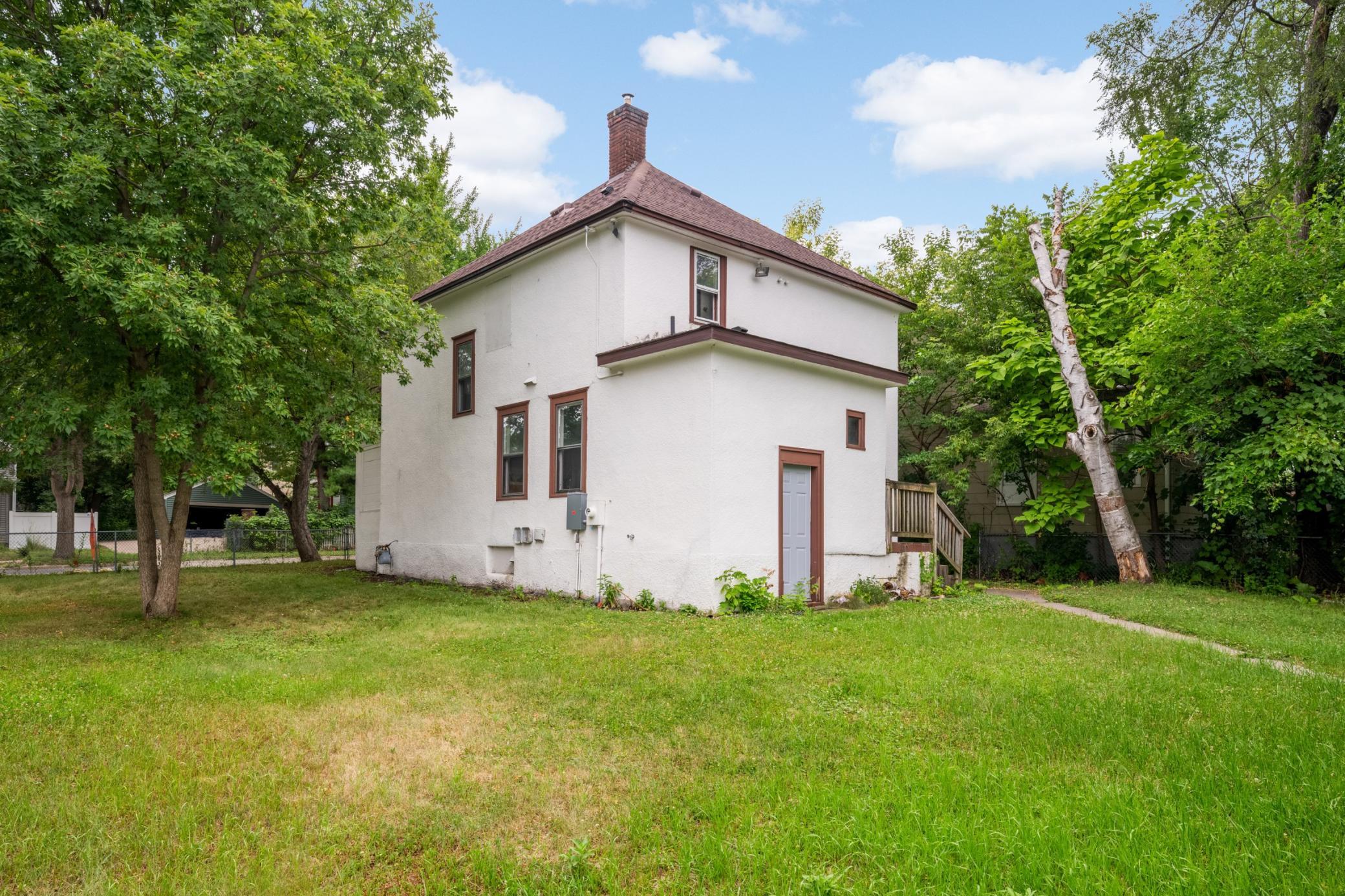 1st image of 1118 24th Ave N, Minneapolis, MN 55411 | MLS# 7129608