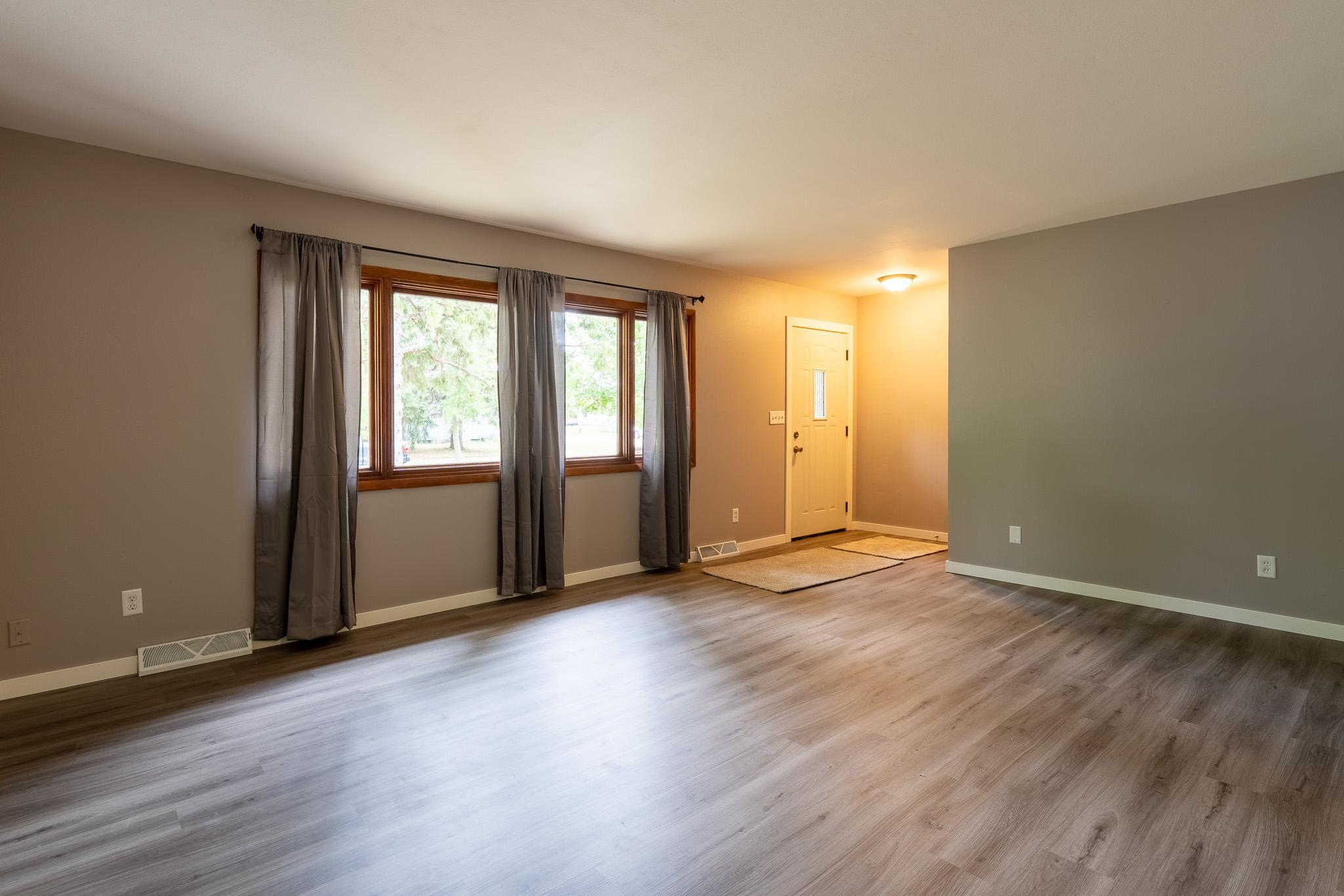 4th image of 1715 19Th St S, Moorhead, MN 56560 | MLS# 7129643