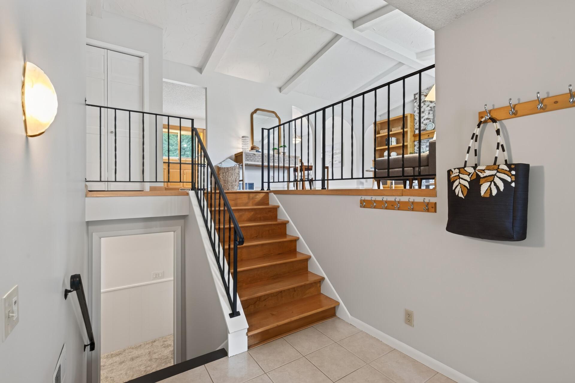 5th image of 18420 33Rd Ave N, Minneapolis, MN 55447 | MLS# 7129686