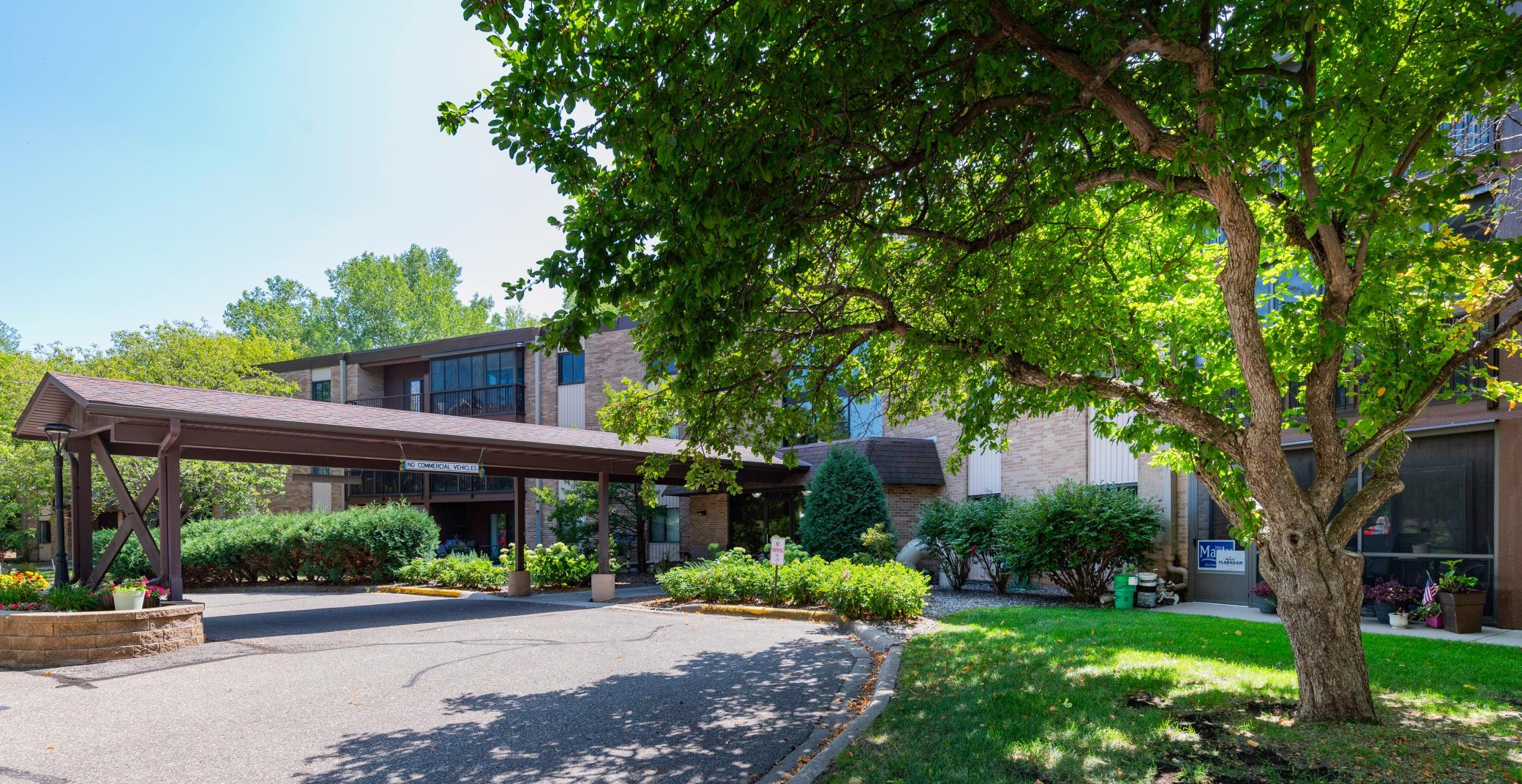 1st image of 2670 Oxford St N #204, Saint Paul, MN 55113 | MLS# 7129723