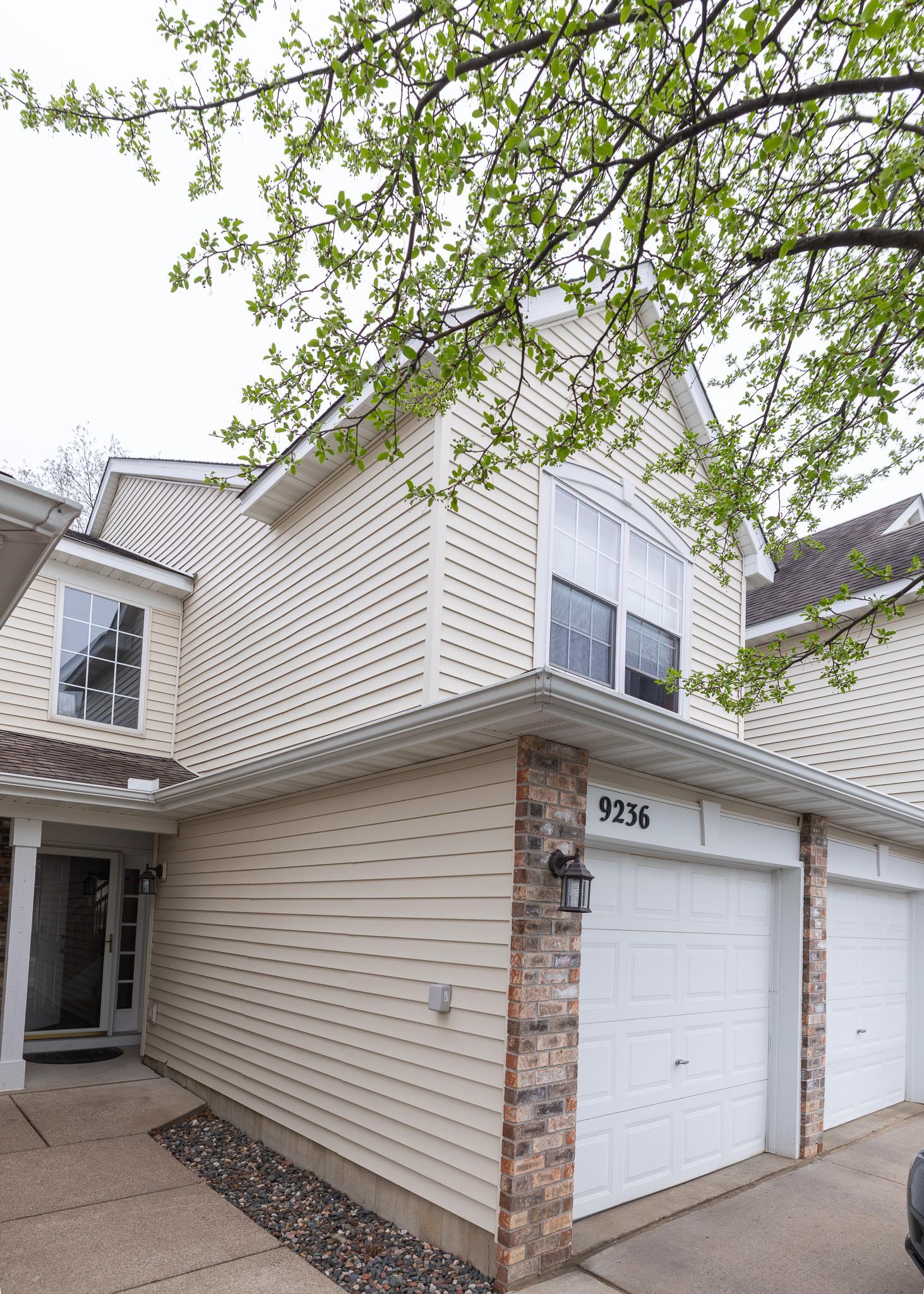 2nd image of 9236 Merrimac Ln N, Maple Grove, MN 55311 | MLS# 7129749