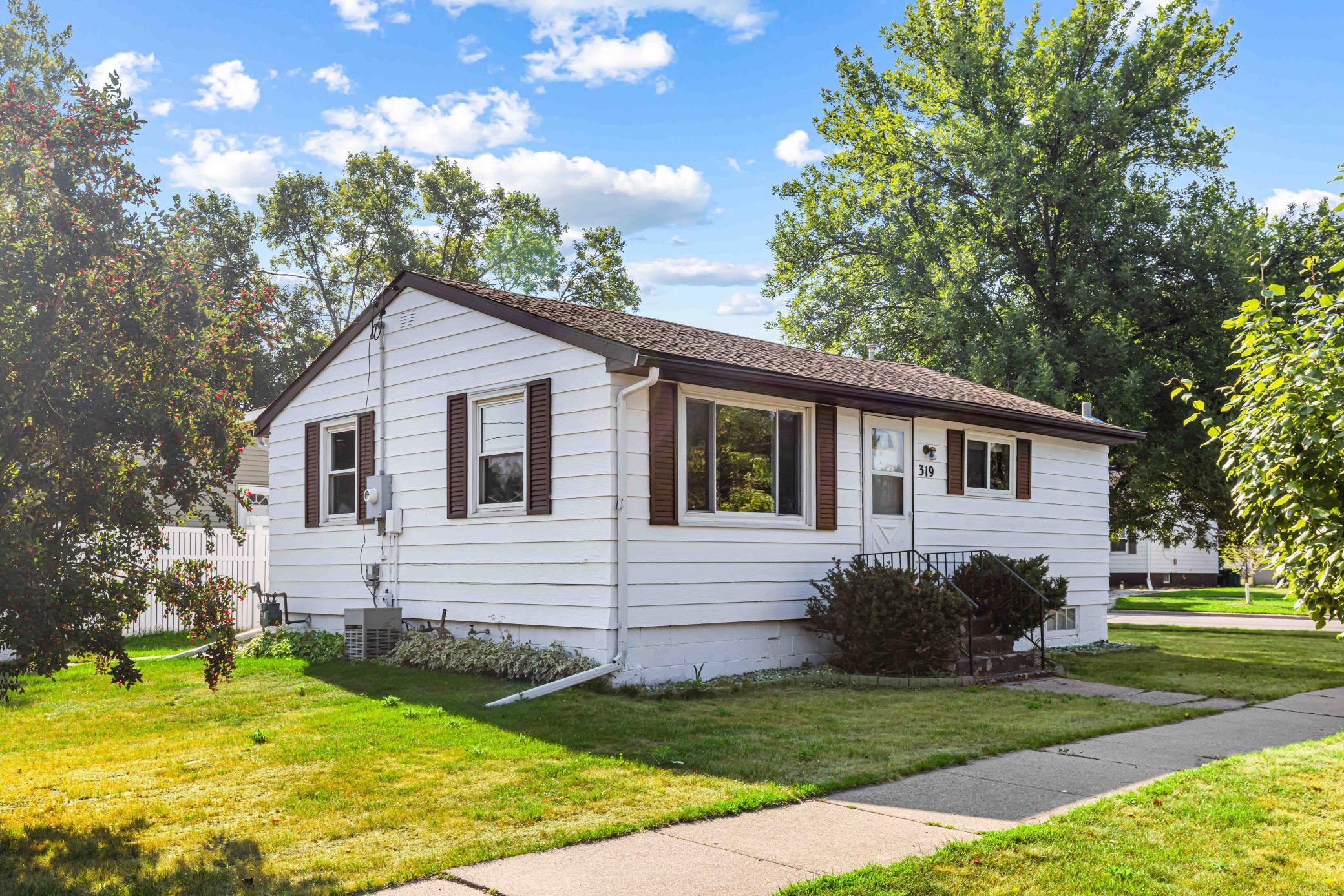 2nd image of 319 1st St, West Fargo, ND 58078 | MLS# 7129766
