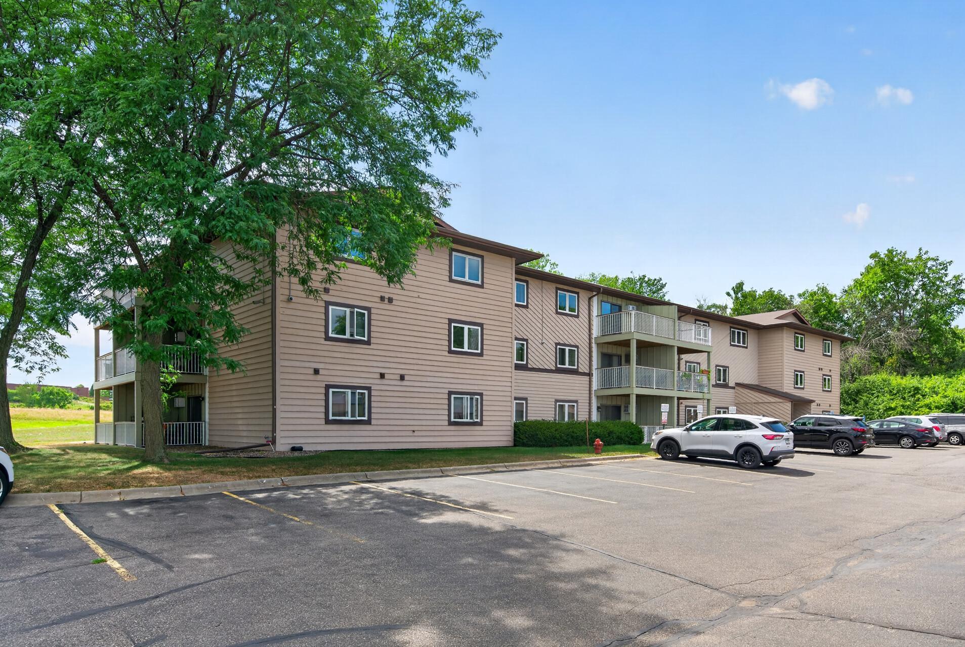 2nd image of 570 Whispering Ln #303, Hastings, MN 55033 | MLS# 7129824