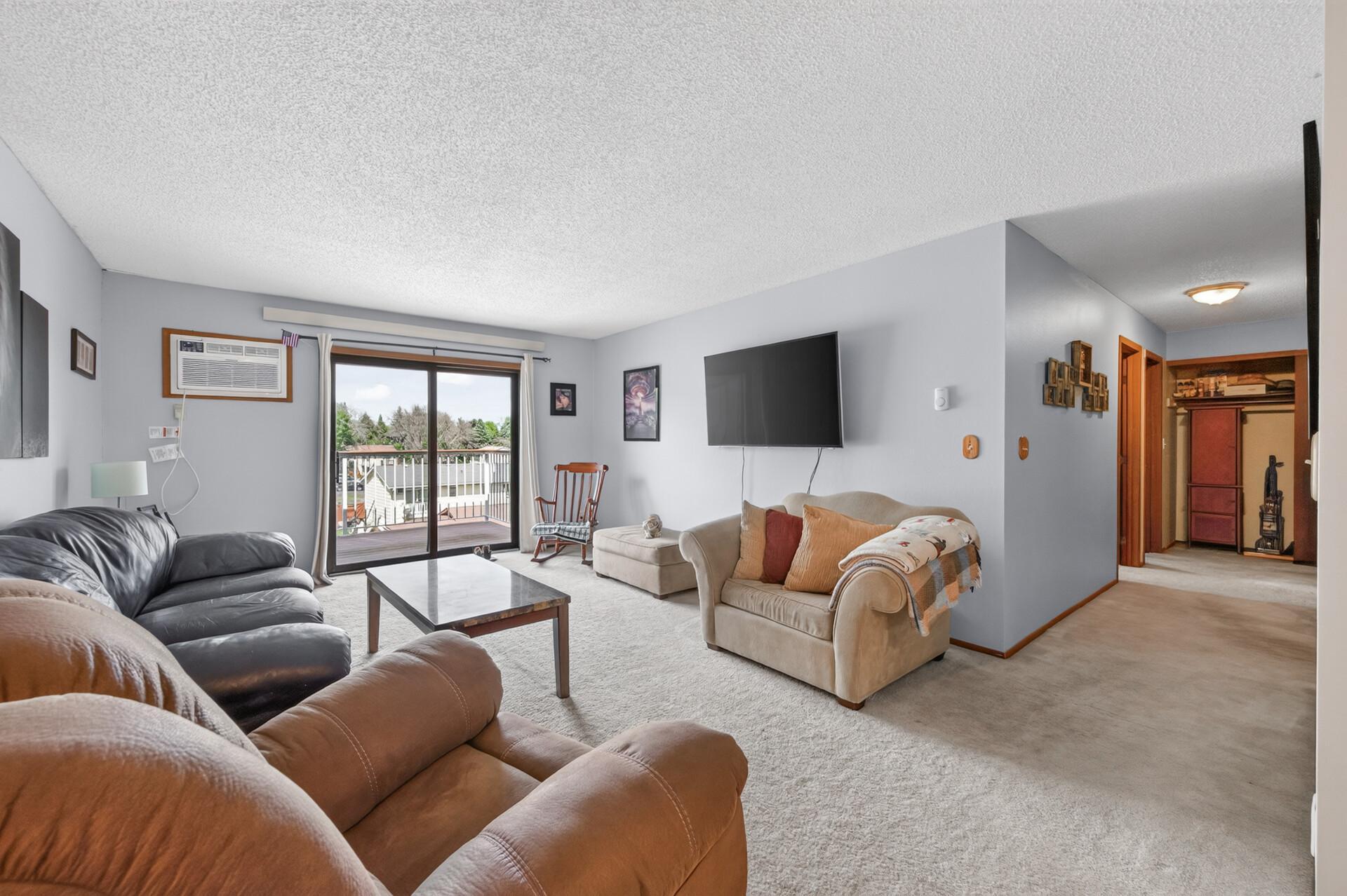 4th image of 570 Whispering Ln #303, Hastings, MN 55033 | MLS# 7129824