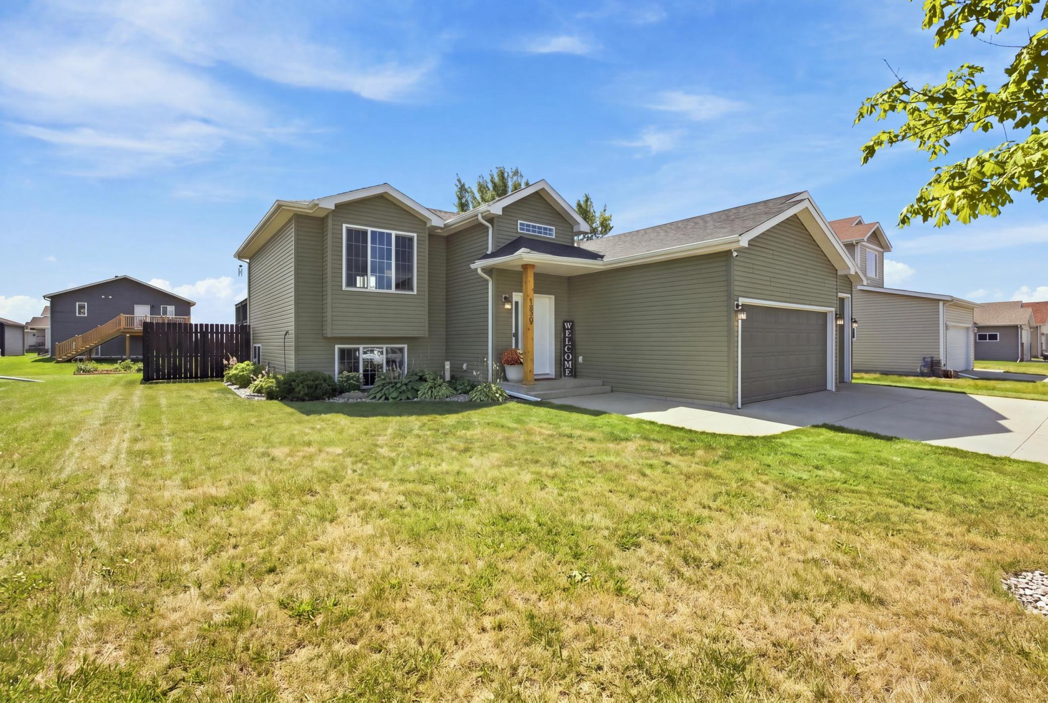 2nd image of 1829 43rd Ave S, Moorhead, MN 56560 | MLS# 7129830