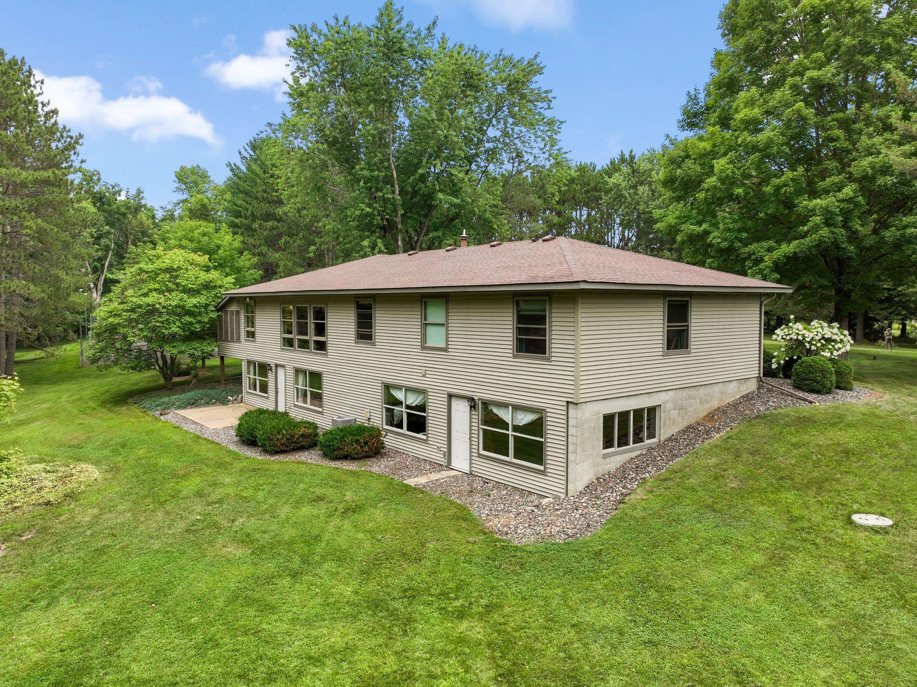 5th image of 32050 Park Trl, Center City, MN 55012 | MLS# 7129835