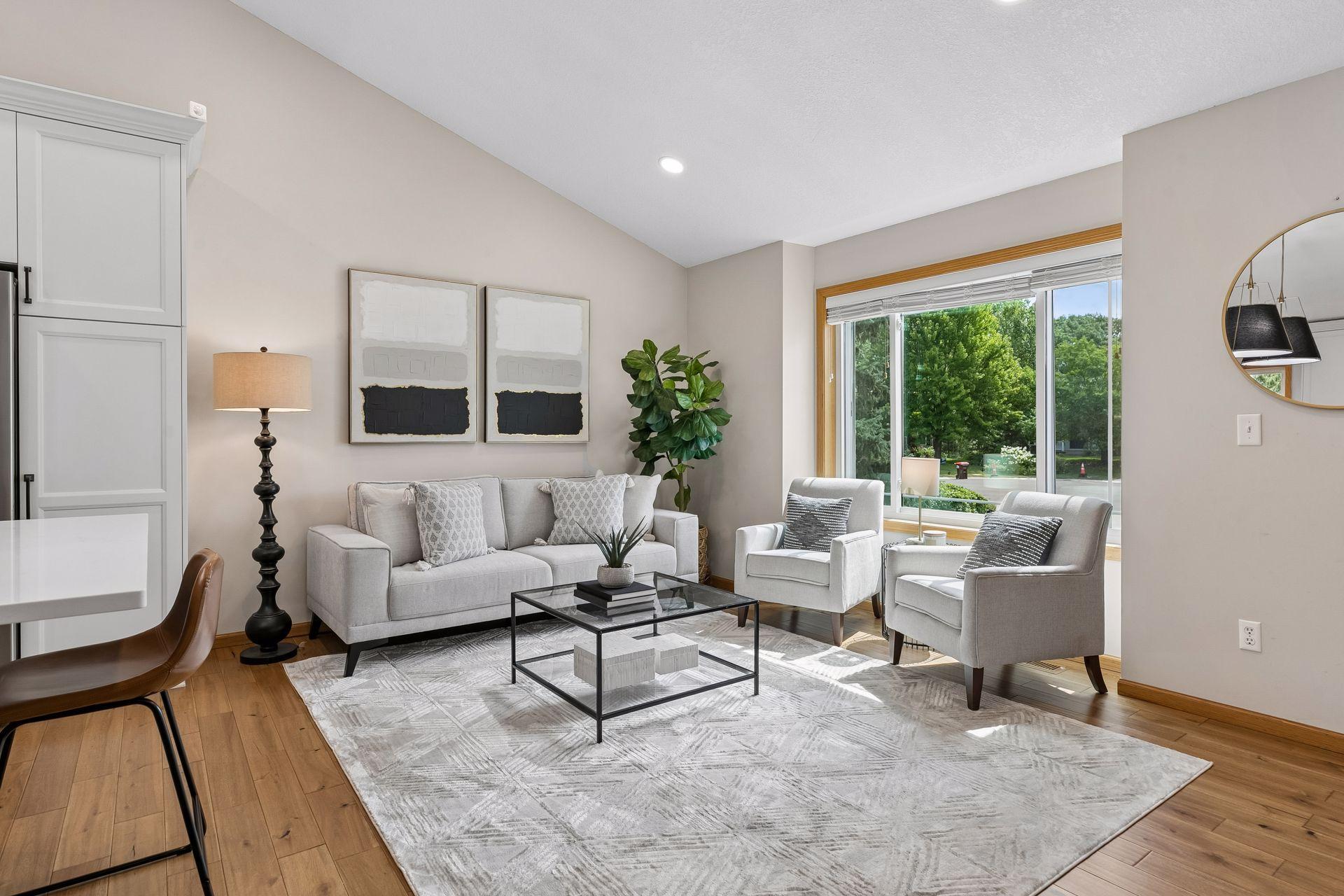 5th image of 10362 Fox Run Rd, Saint Paul, MN 55129 | MLS# 7129853
